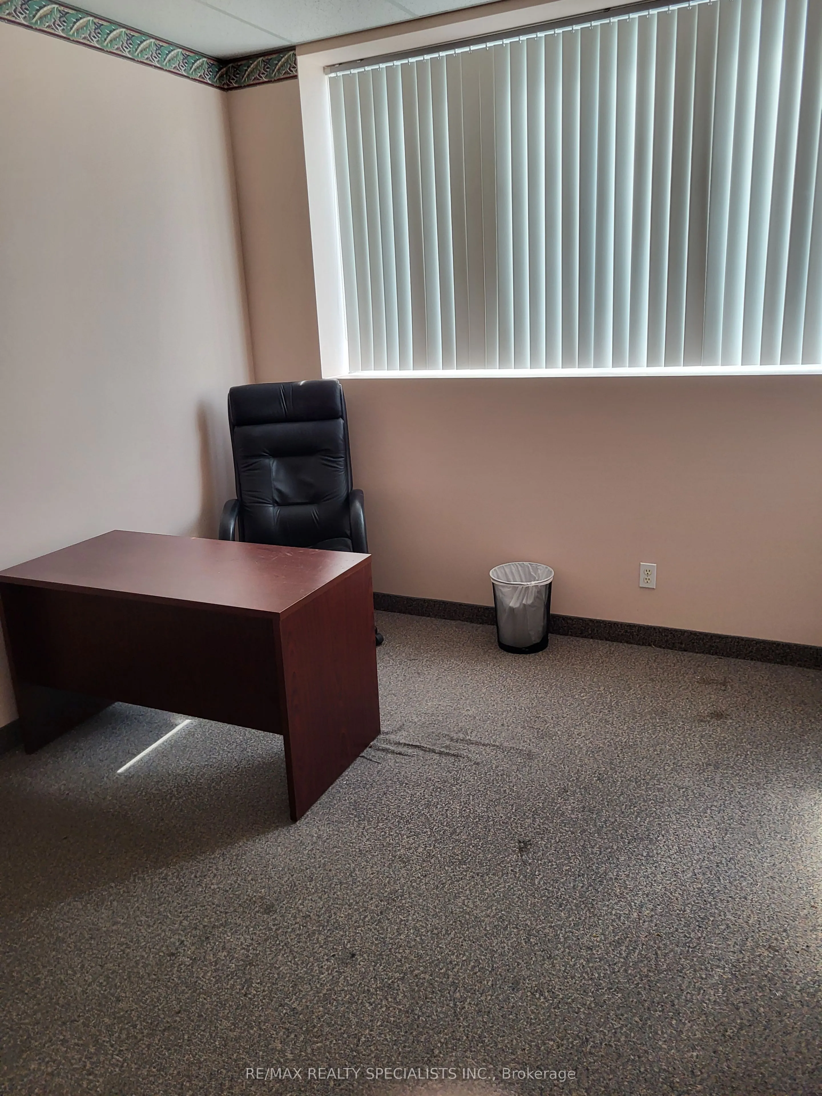 640 Eglinton Avenue W, #202