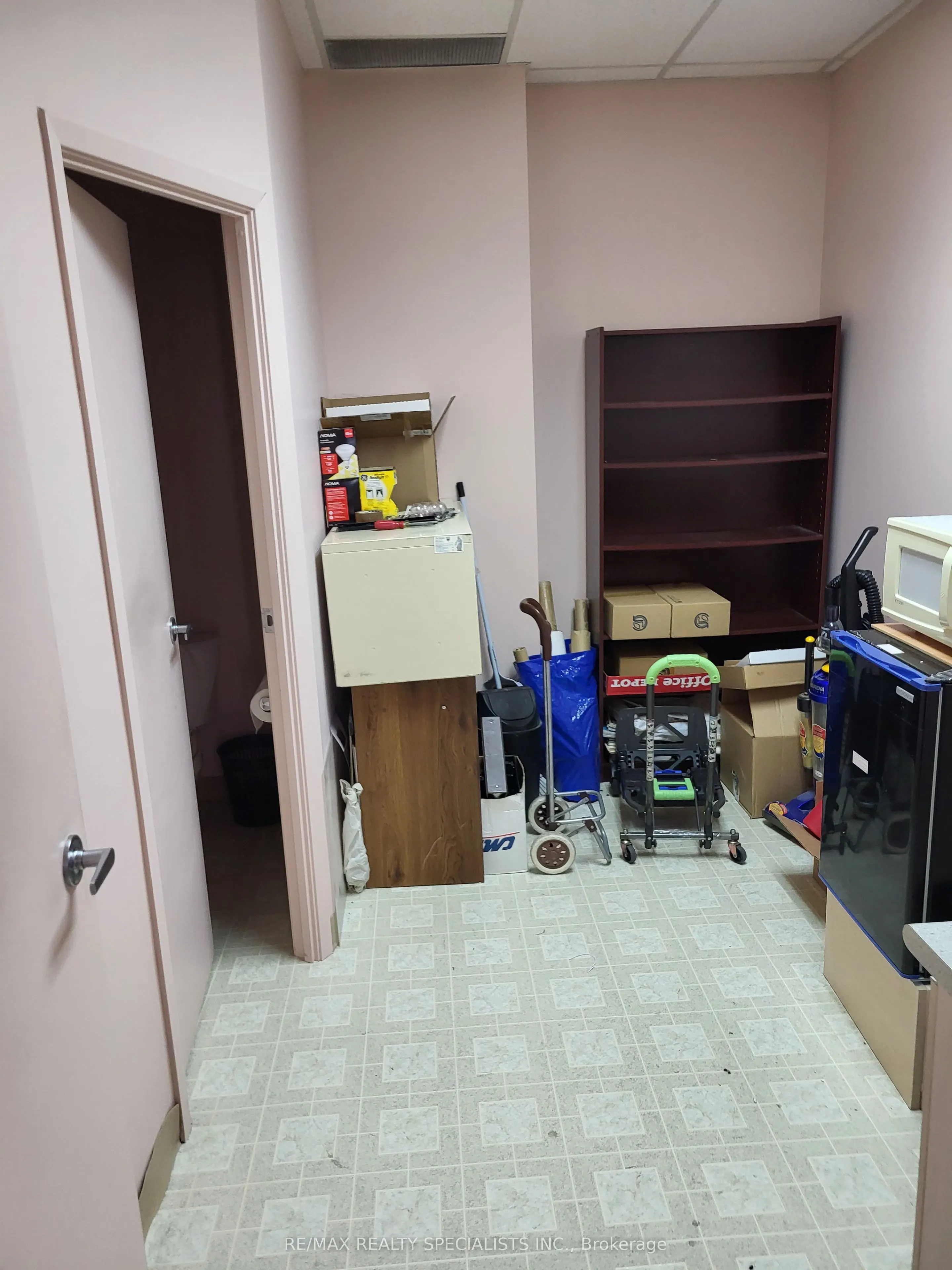 640 Eglinton Avenue W, #202