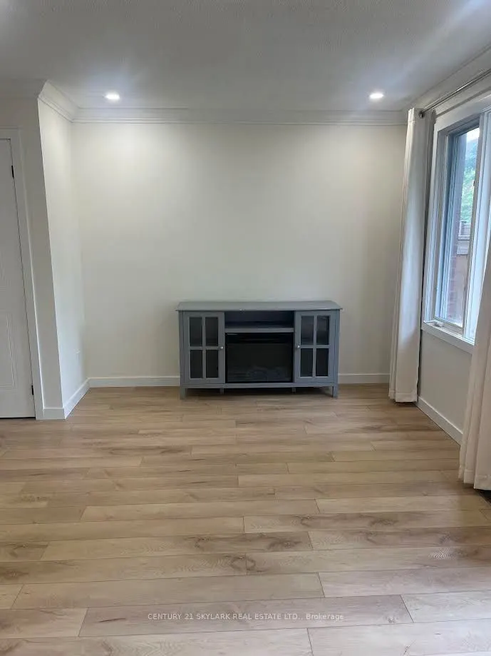 5950 Glen Erin Drive, #46