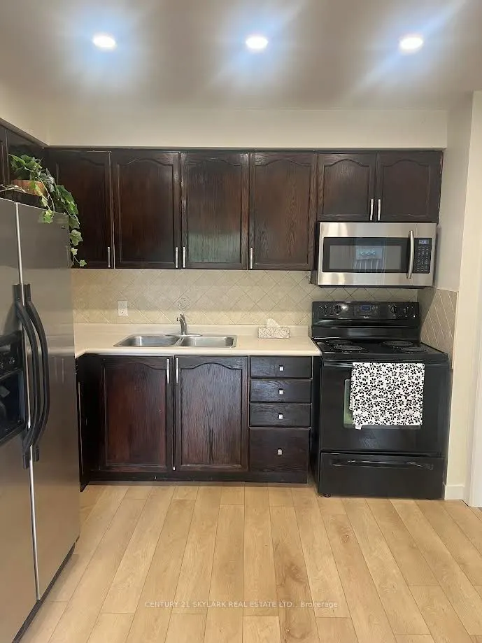 5950 Glen Erin Drive, #46