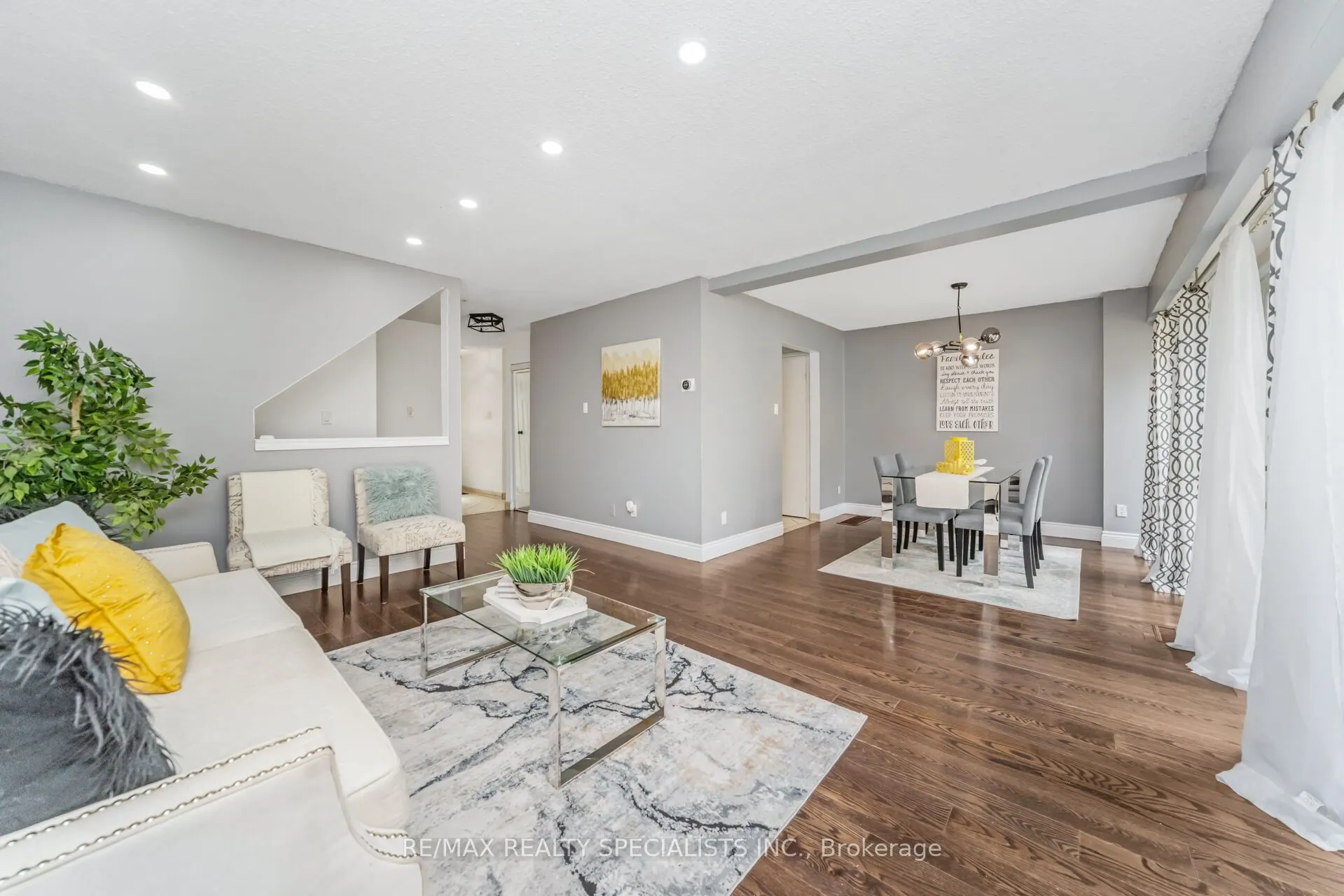2881 Windwood Drive