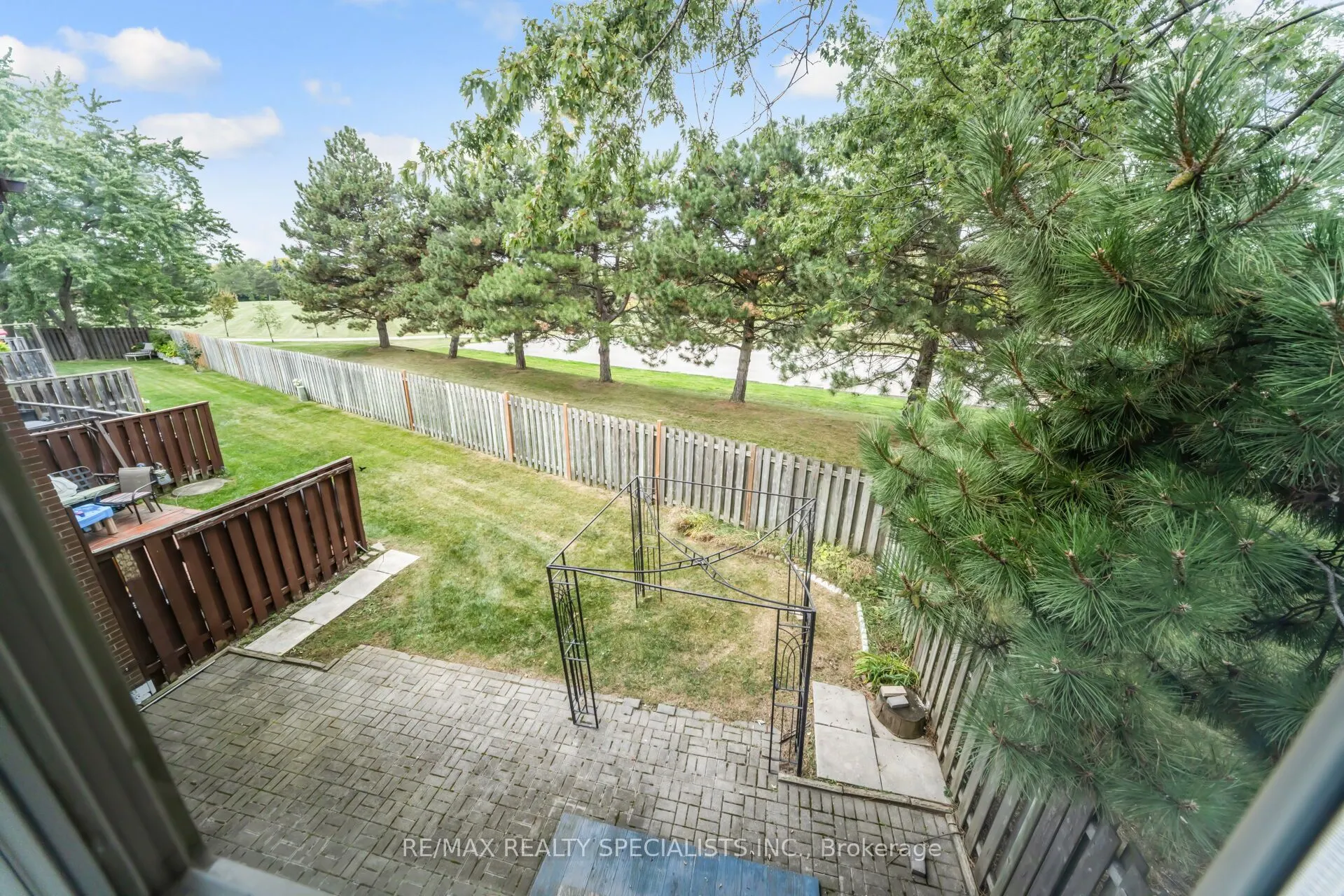 2881 Windwood Drive