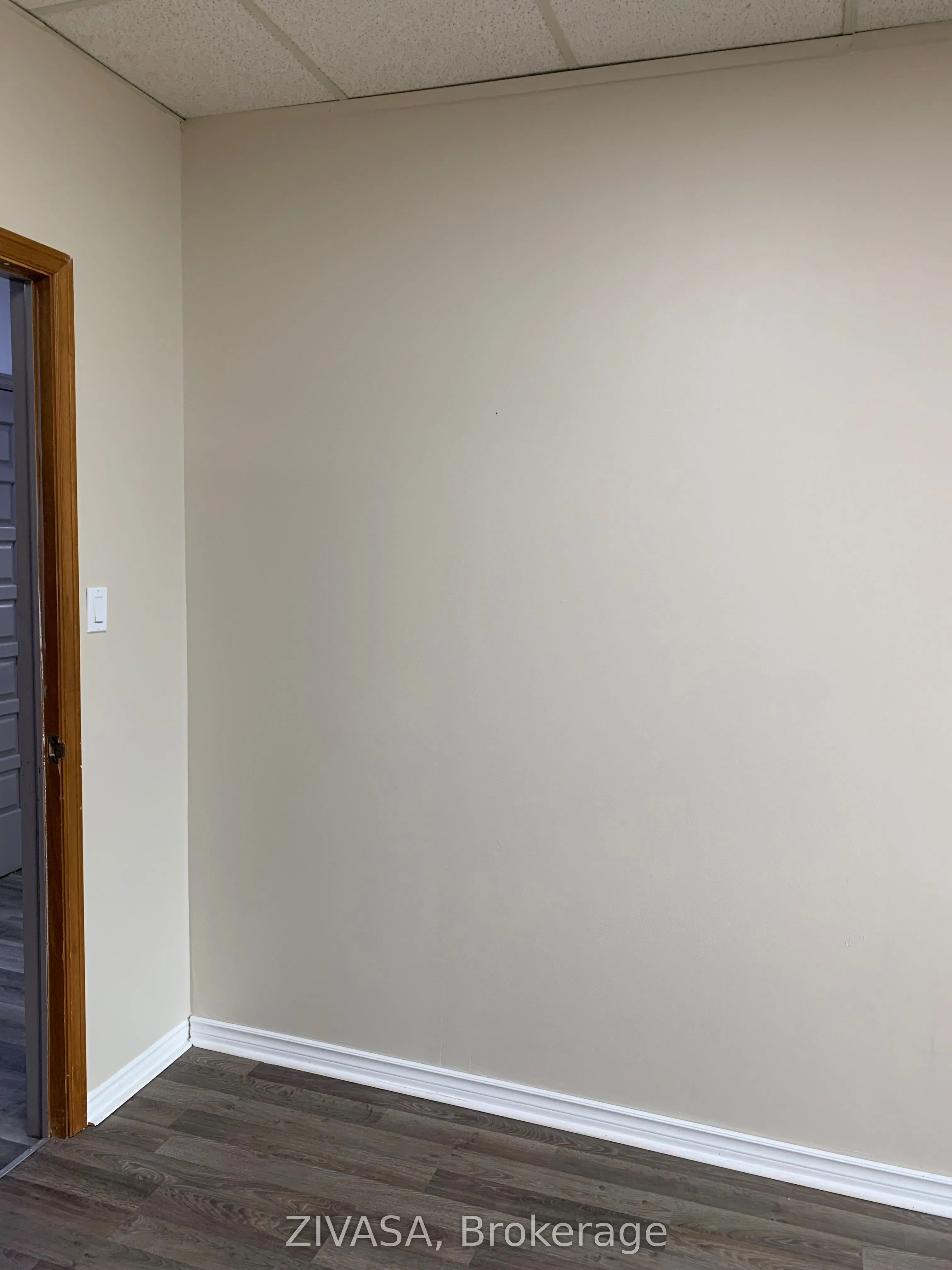 211 Watline Avenue, #210
