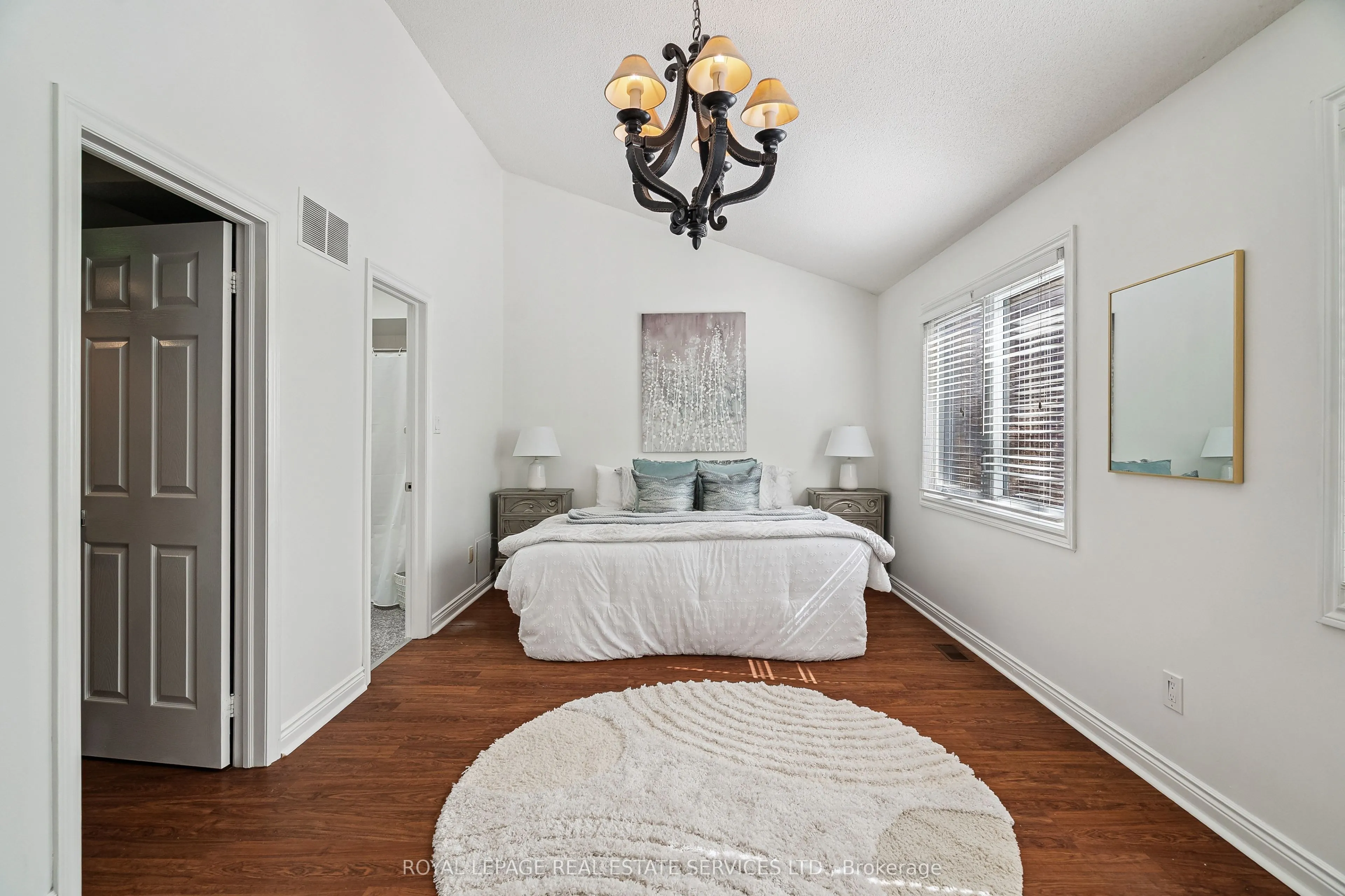 1100 Queens Avenue, #5