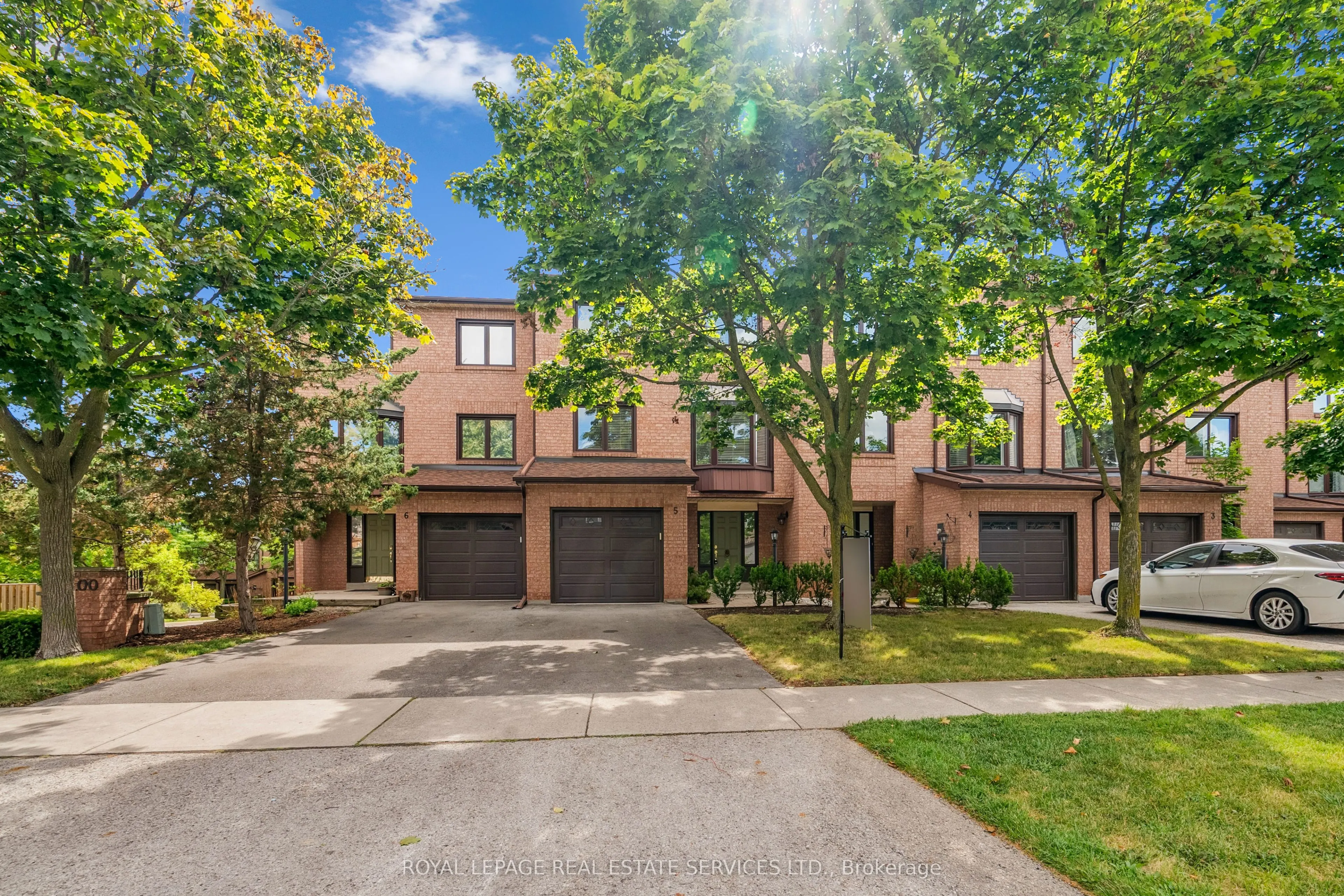 1100 Queens Avenue, #5