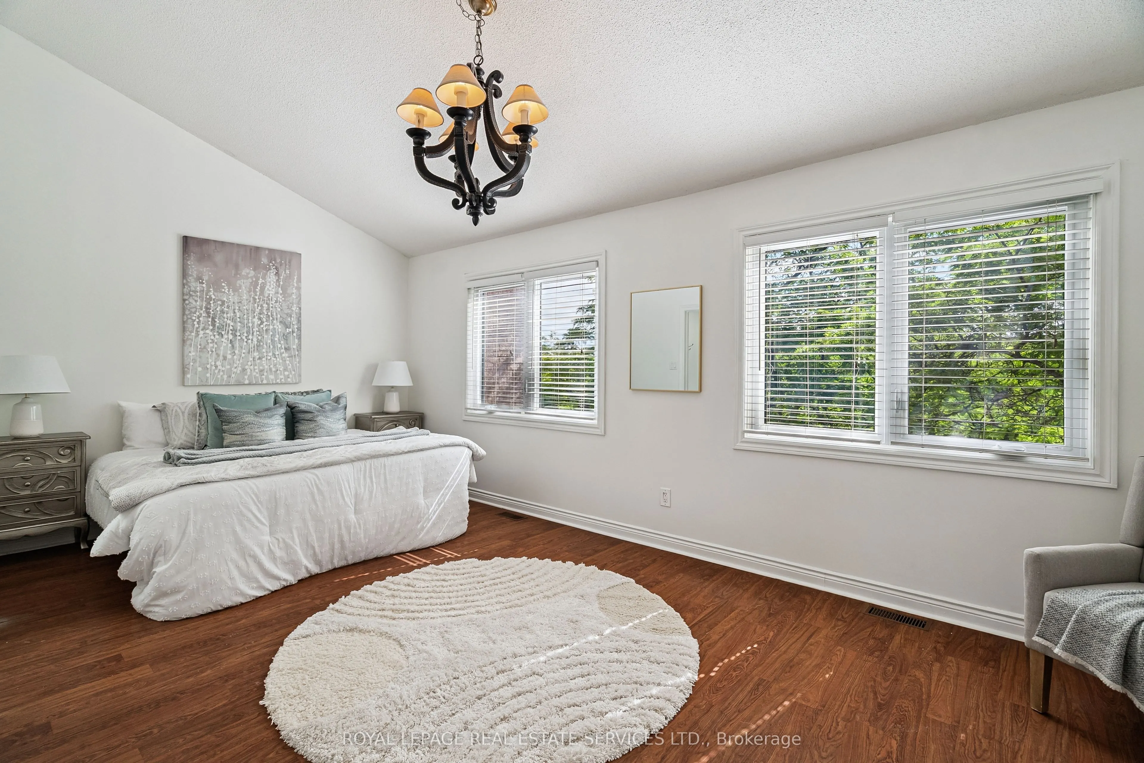 1100 Queens Avenue, #5