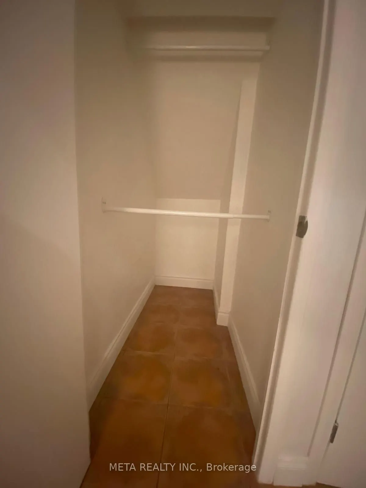 1150 Jamesway Boulevard, #(Bachelor Basement Apt)