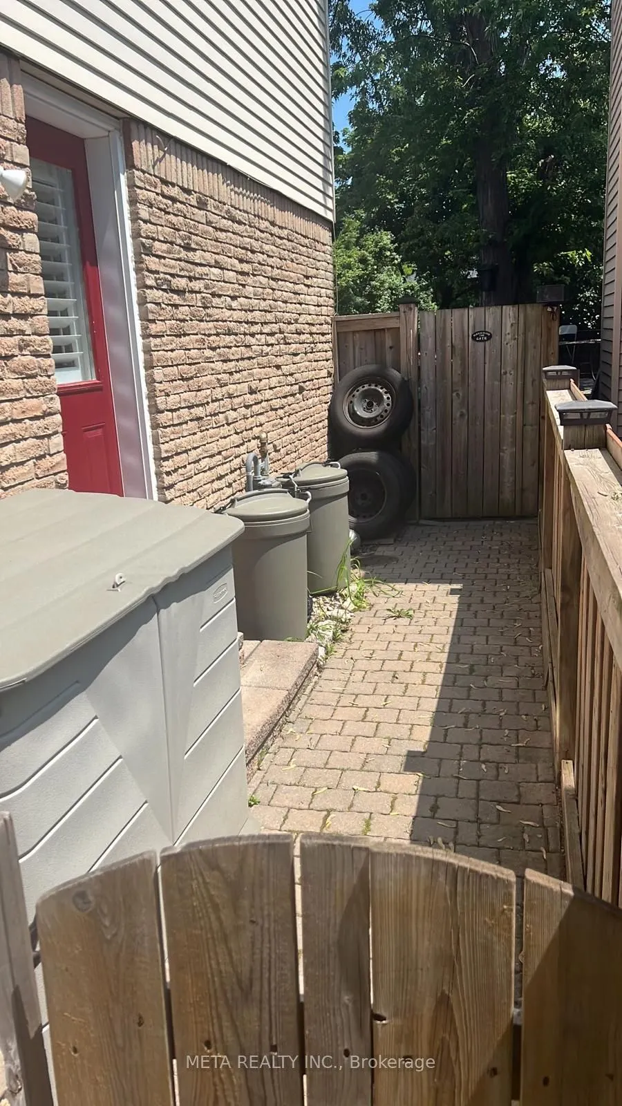 1150 Jamesway Boulevard, #(Bachelor Basement Apt)