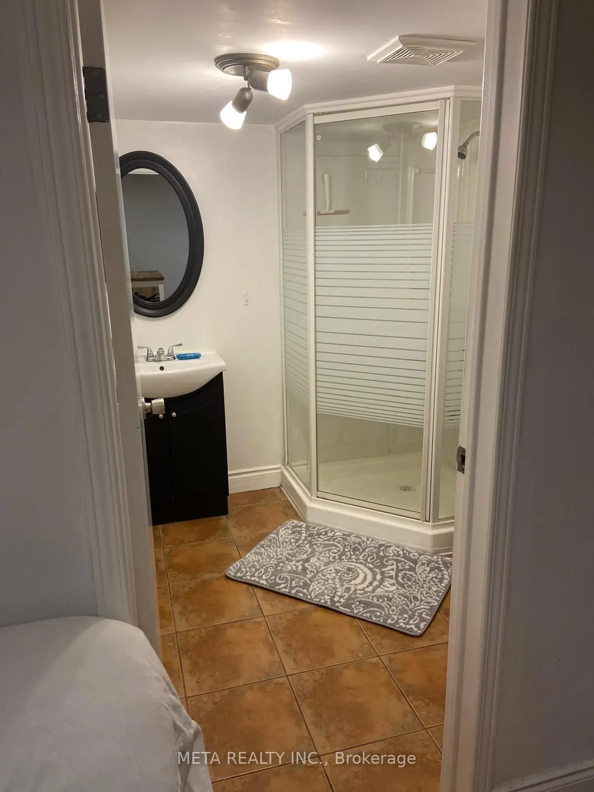 1150 Jamesway Boulevard, #(Bachelor Basement Apt)