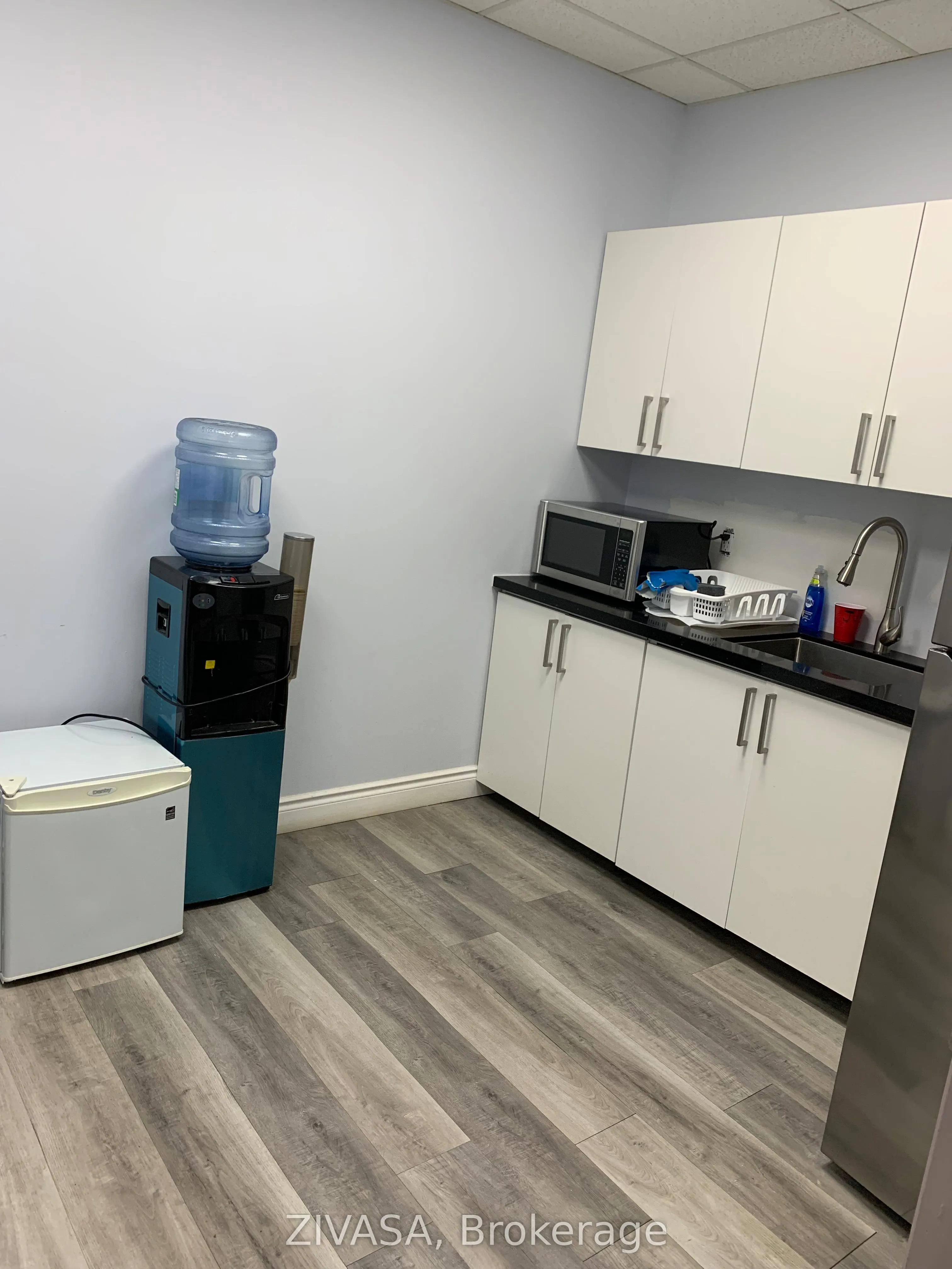 211 Watline Avenue, #204