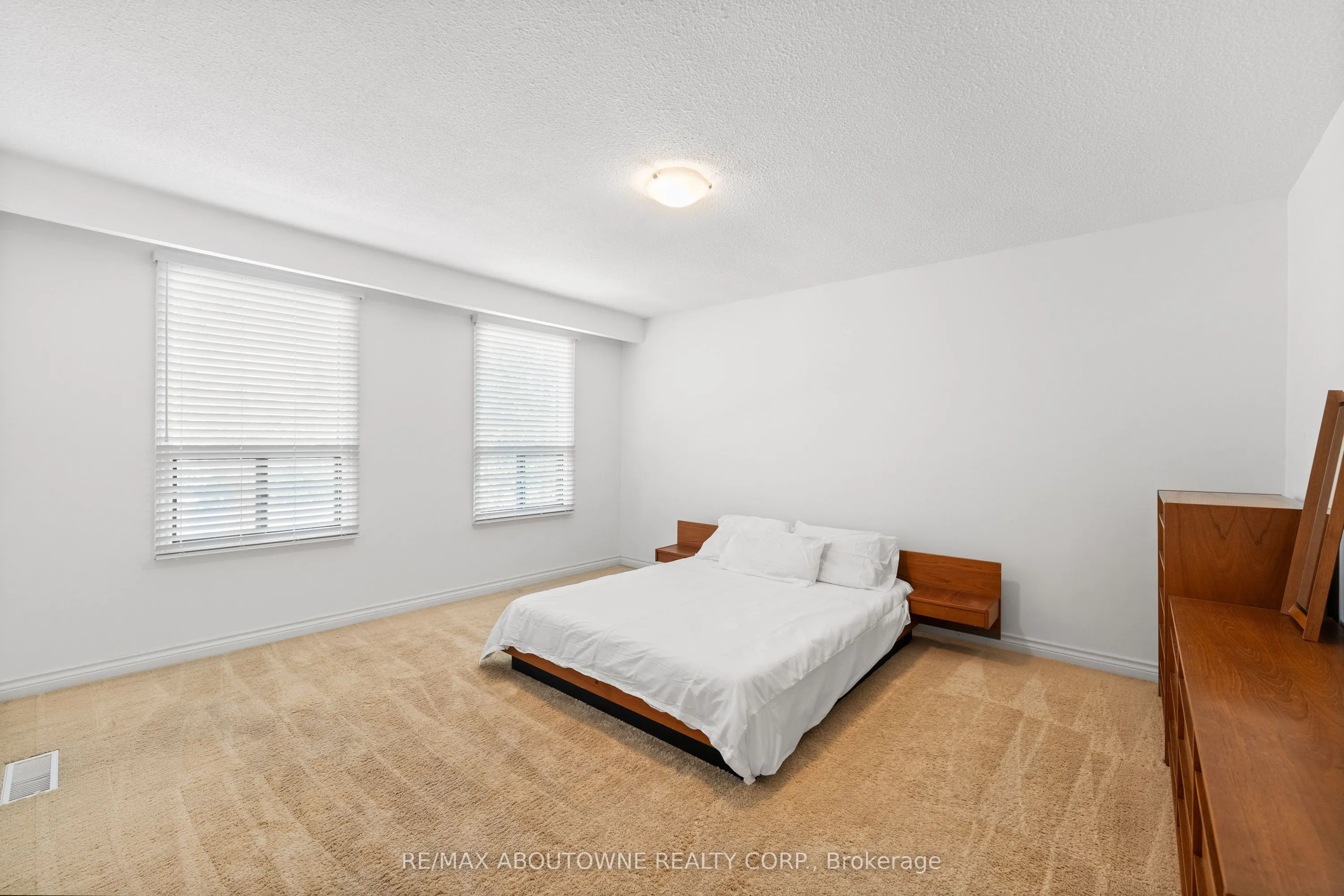 20 Arkendo Drive