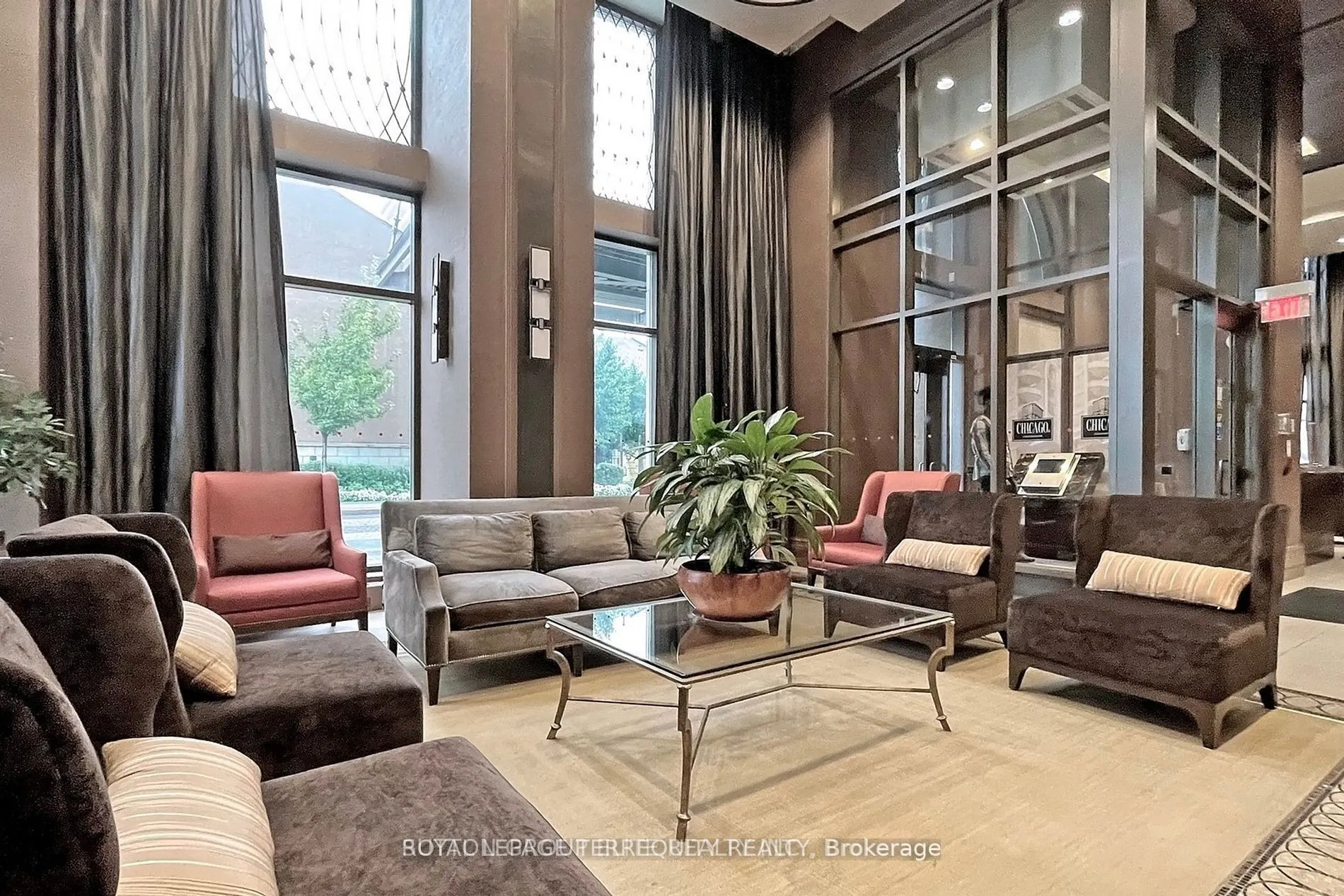 385 Prince Of Wales Drive, #2411