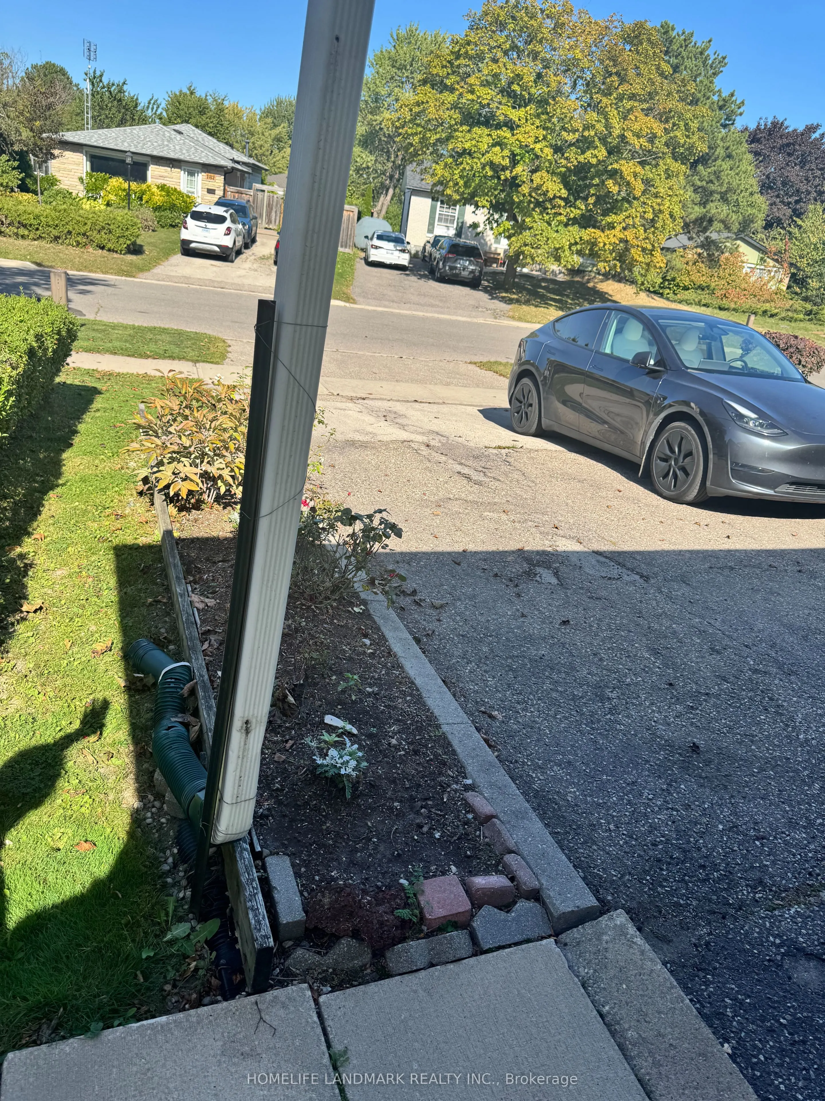 184 Folkstone Crescent