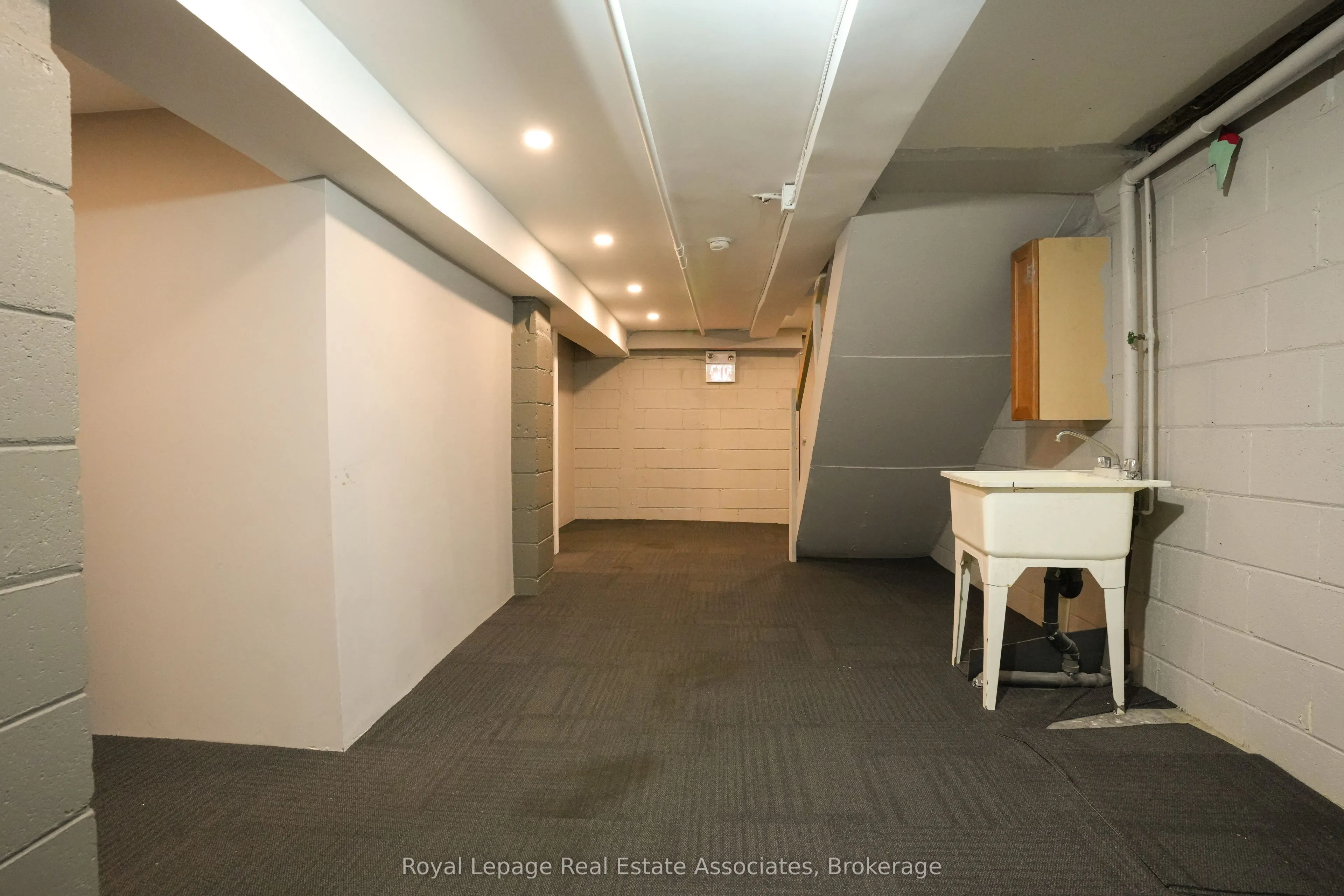 404 Royal York Road