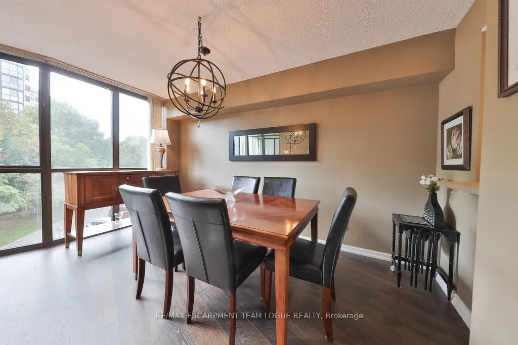 1230 Marlborough Court, #305