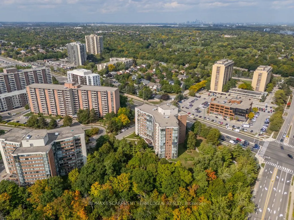 1230 Marlborough Court, #305