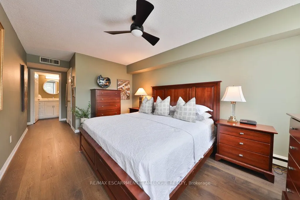1230 Marlborough Court, #305