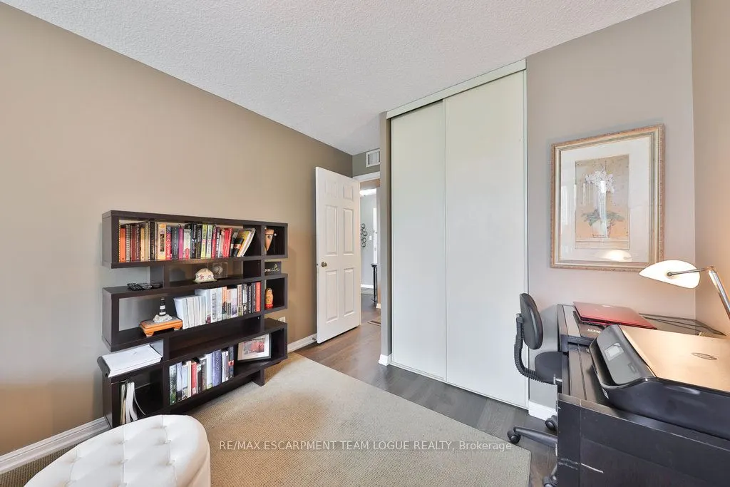 1230 Marlborough Court, #305