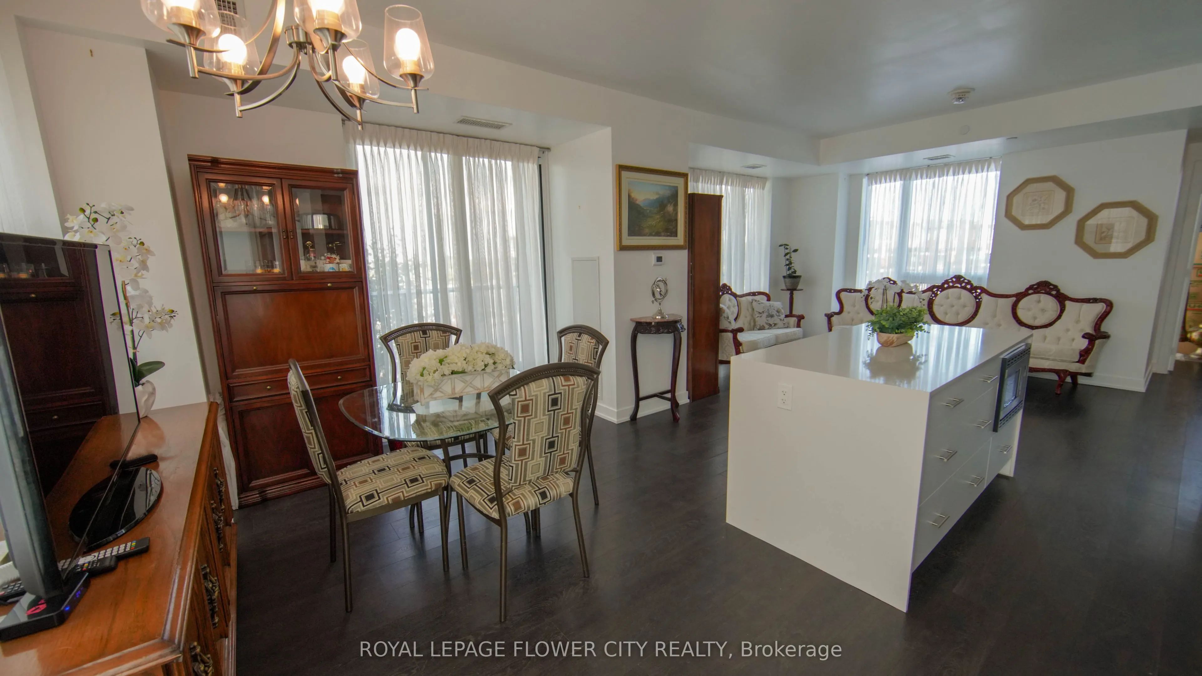 180 Veterans Drive, #203