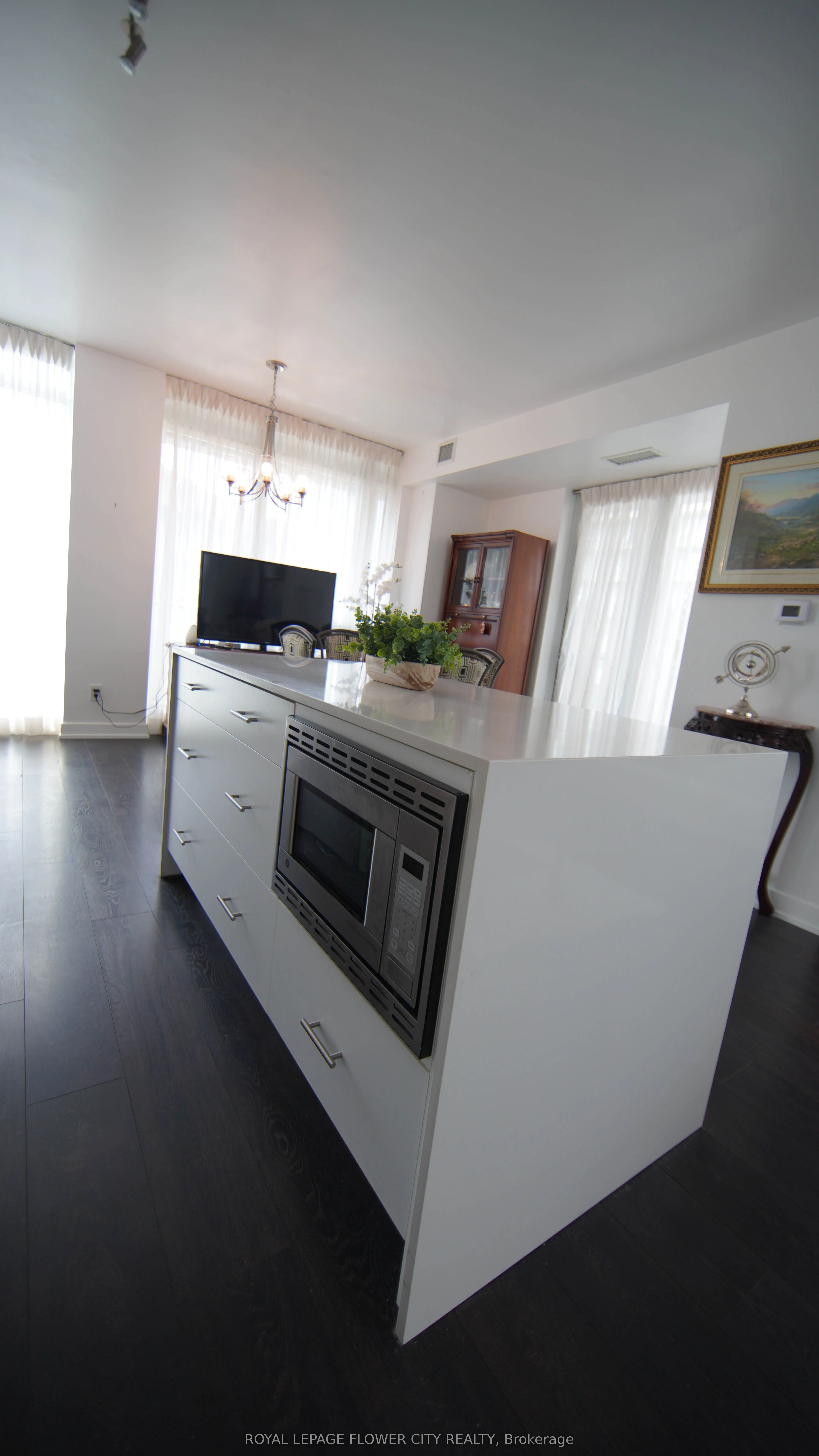 180 Veterans Drive, #203