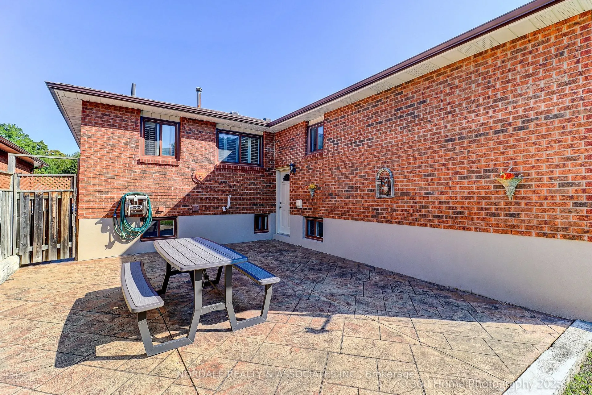 111 Stilecroft Drive