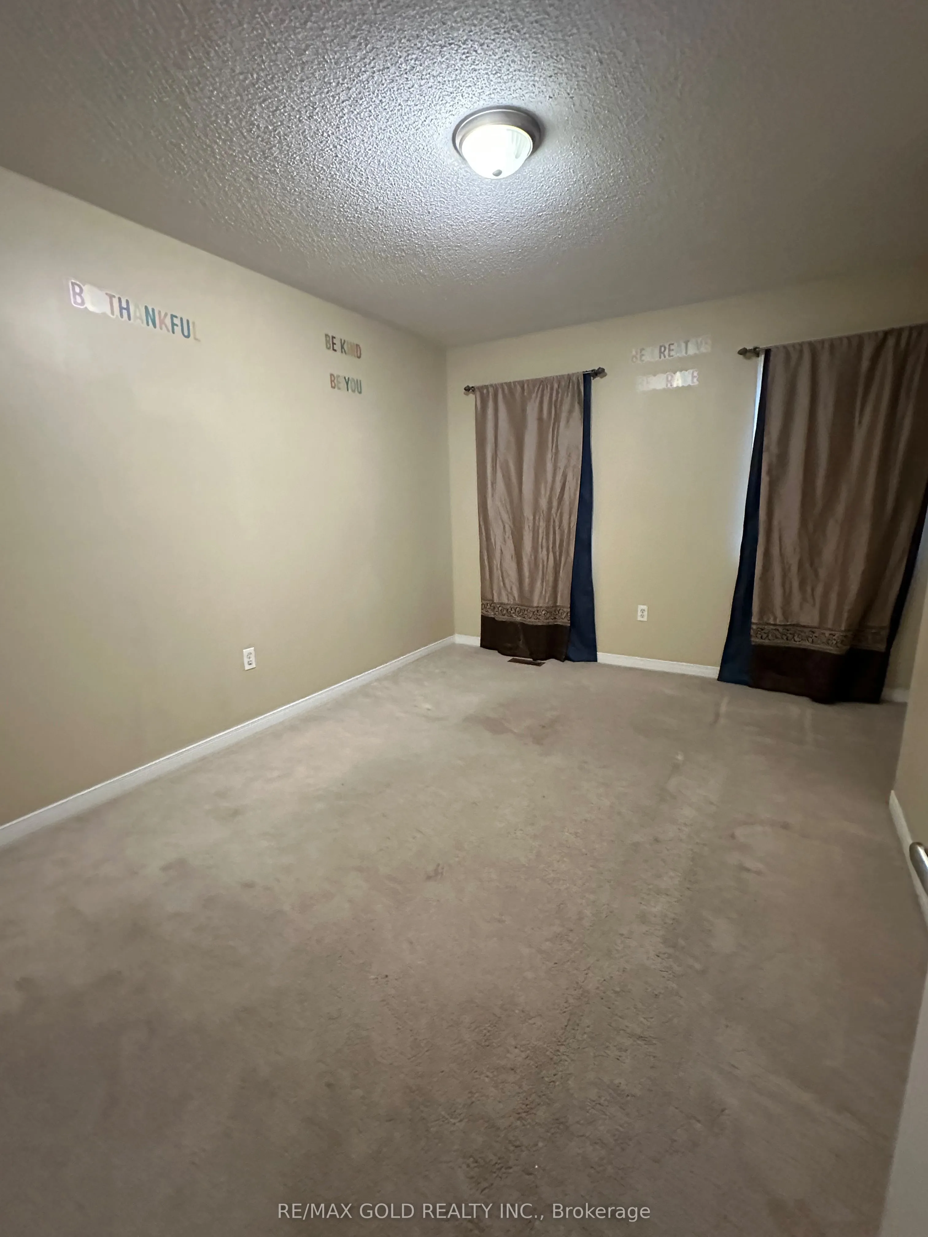 296 Duncan Lane