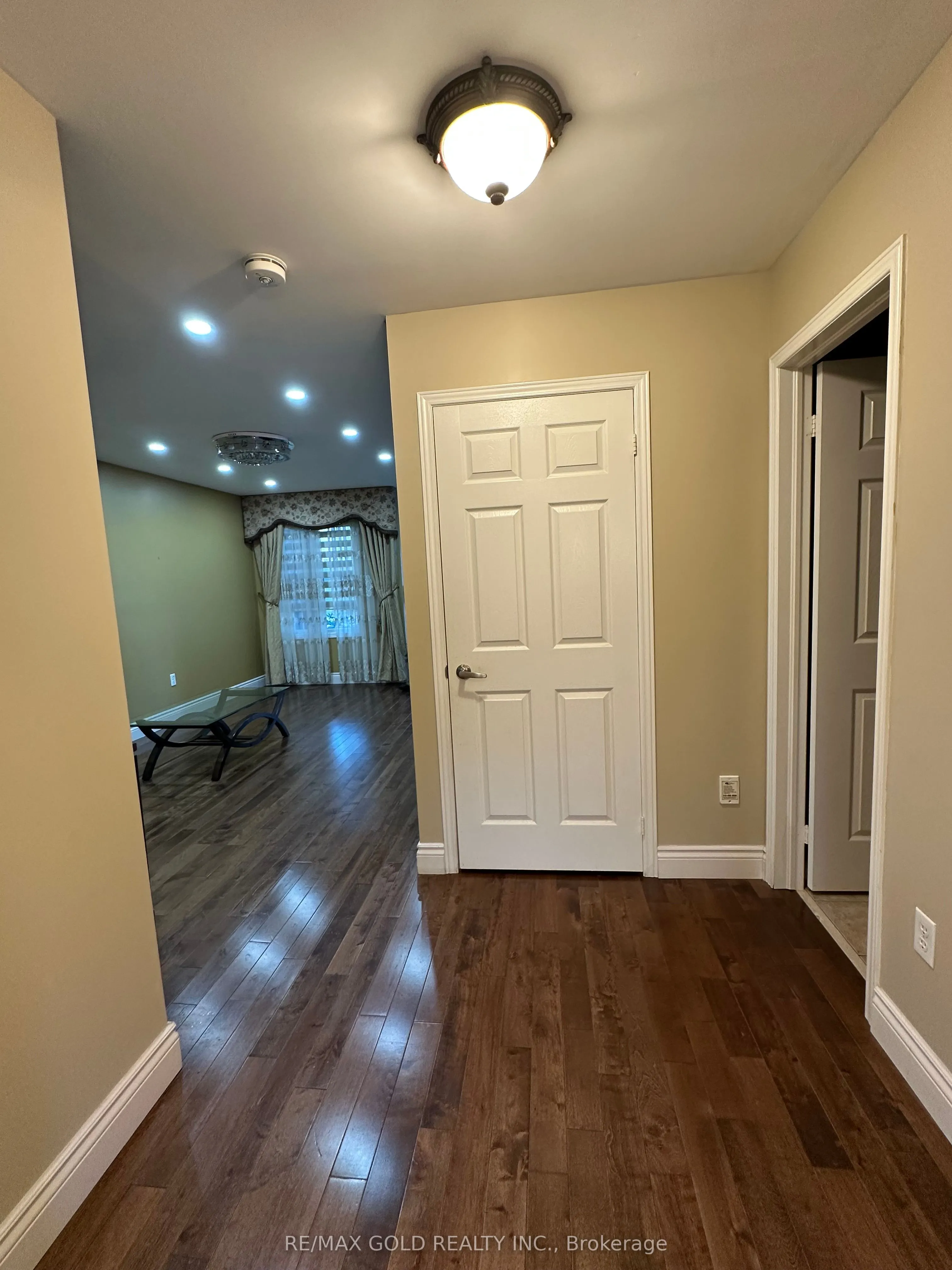 296 Duncan Lane