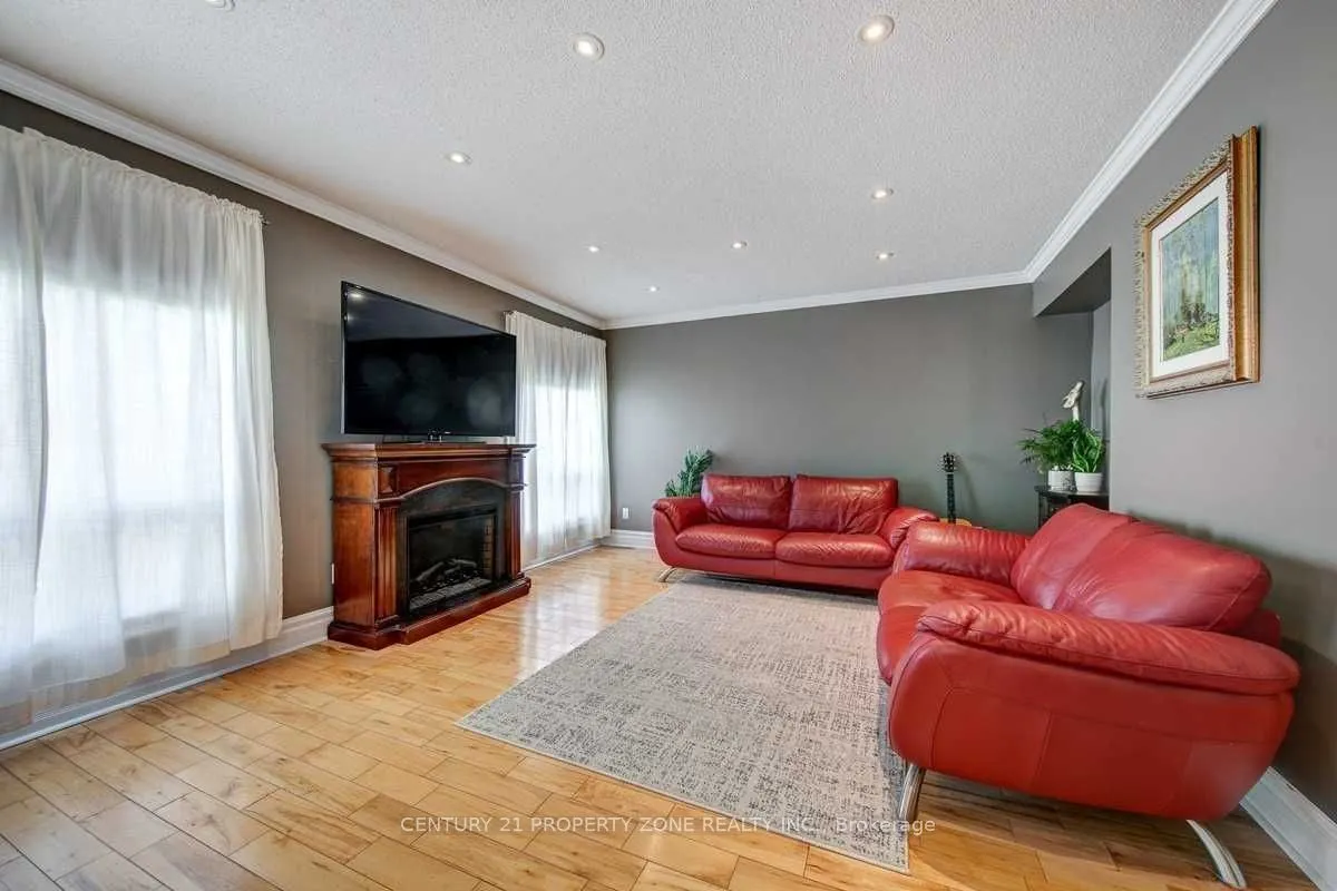 493 TRUDEAU Drive