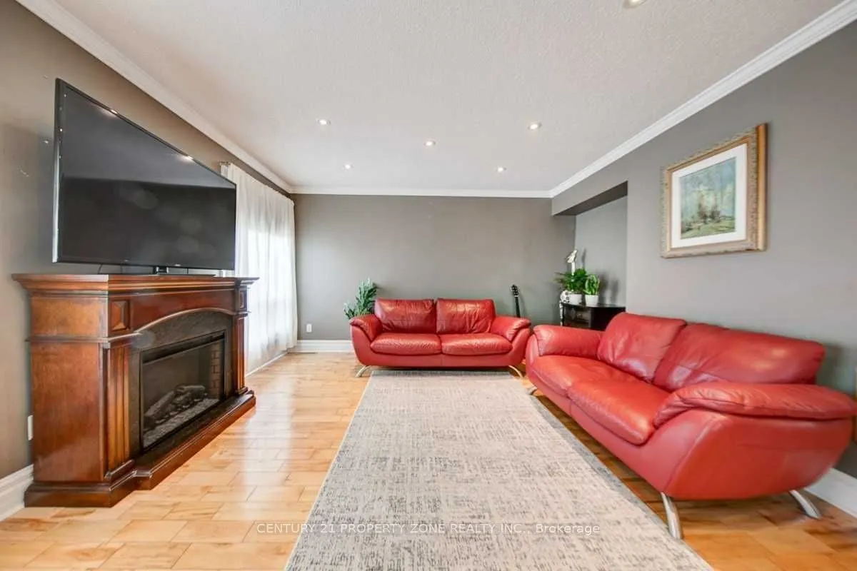 493 TRUDEAU Drive
