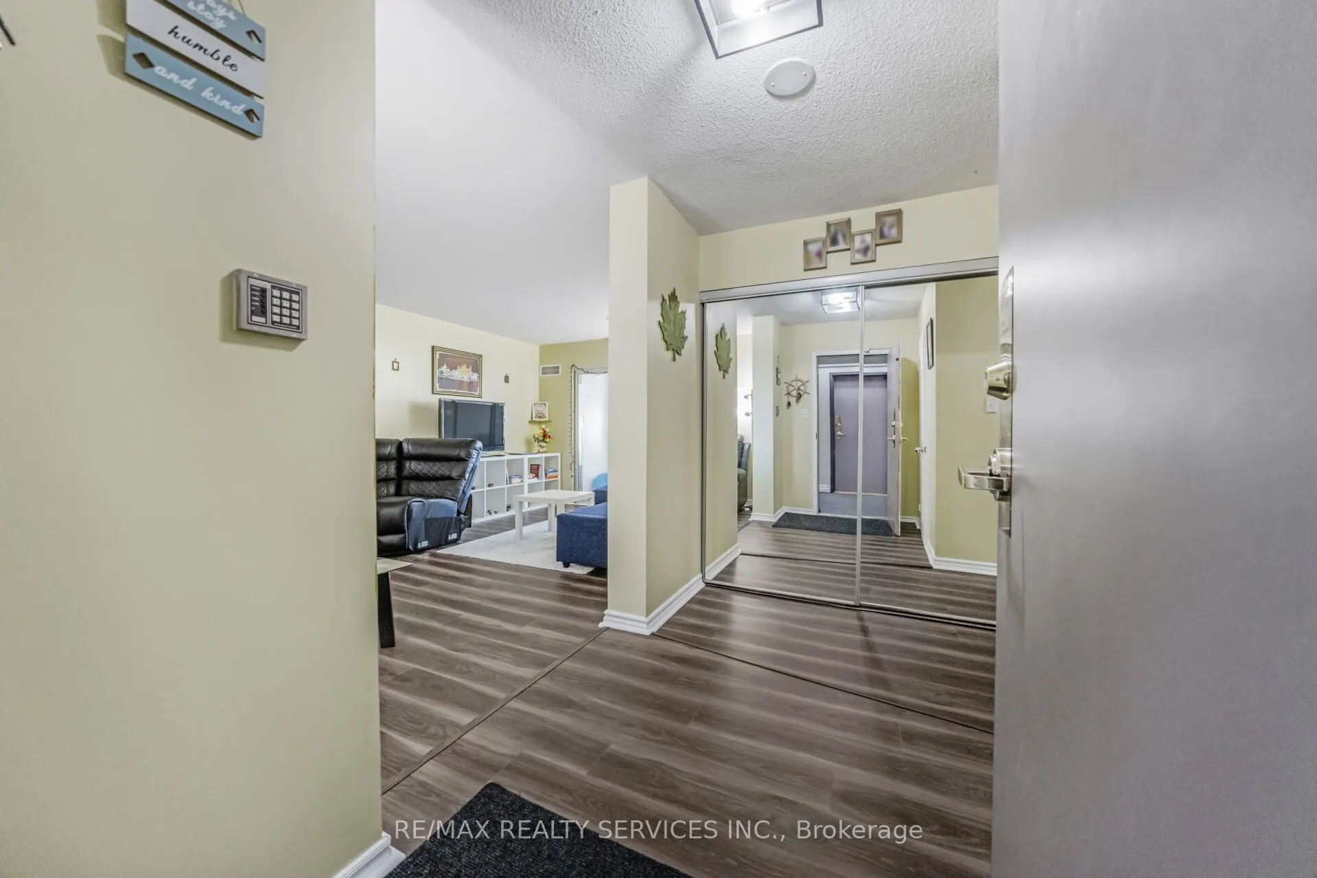 30 Malta Avenue, #2209