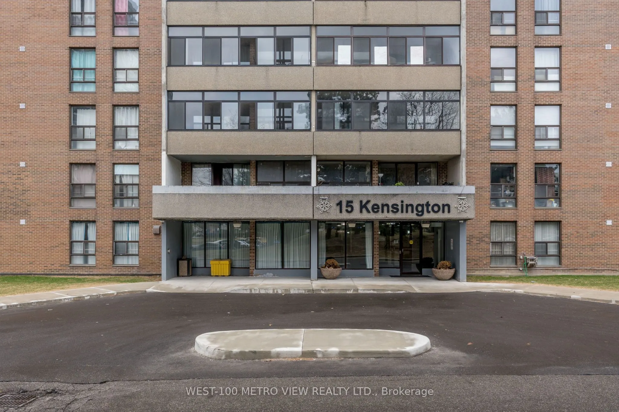 15 Kensington Road, #908