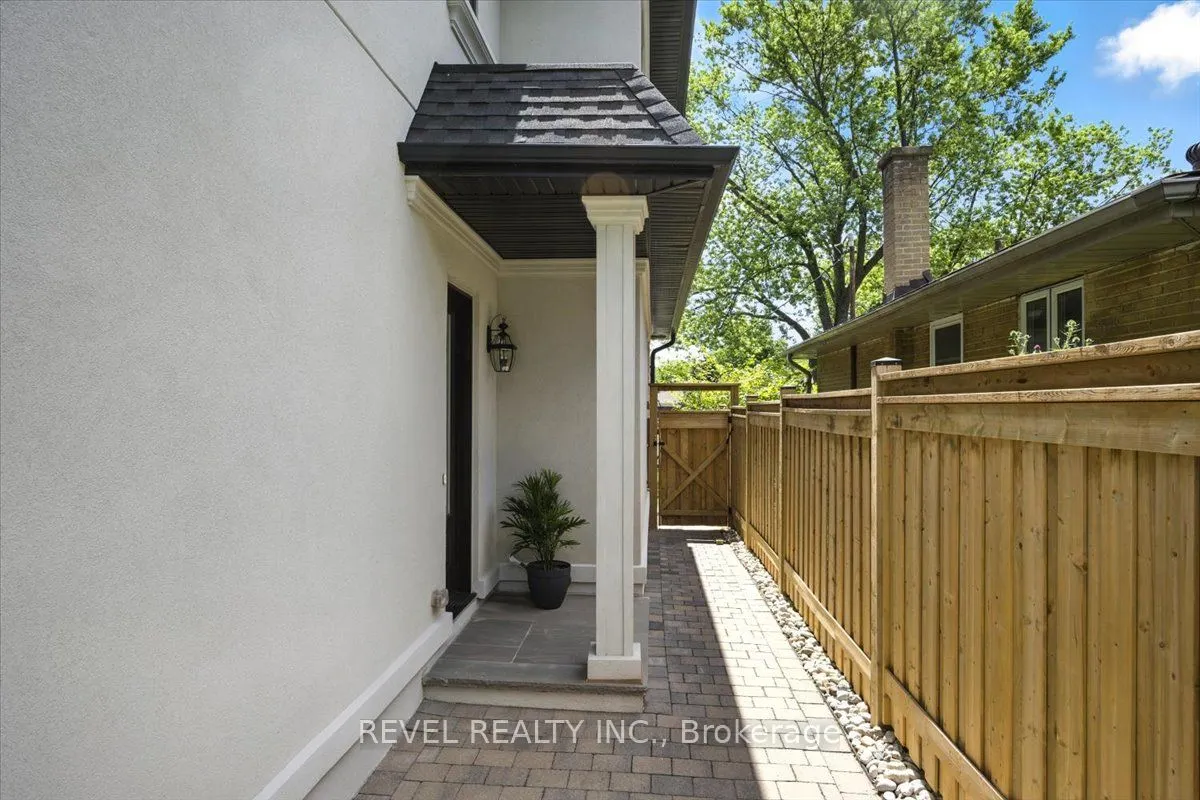 493 Brookside Drive