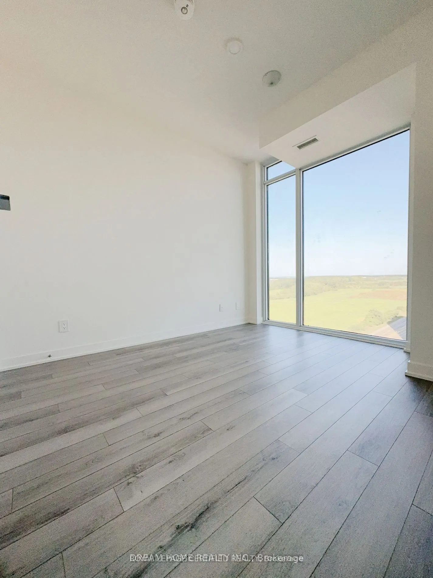 3079 Trafalgar Road, #1604