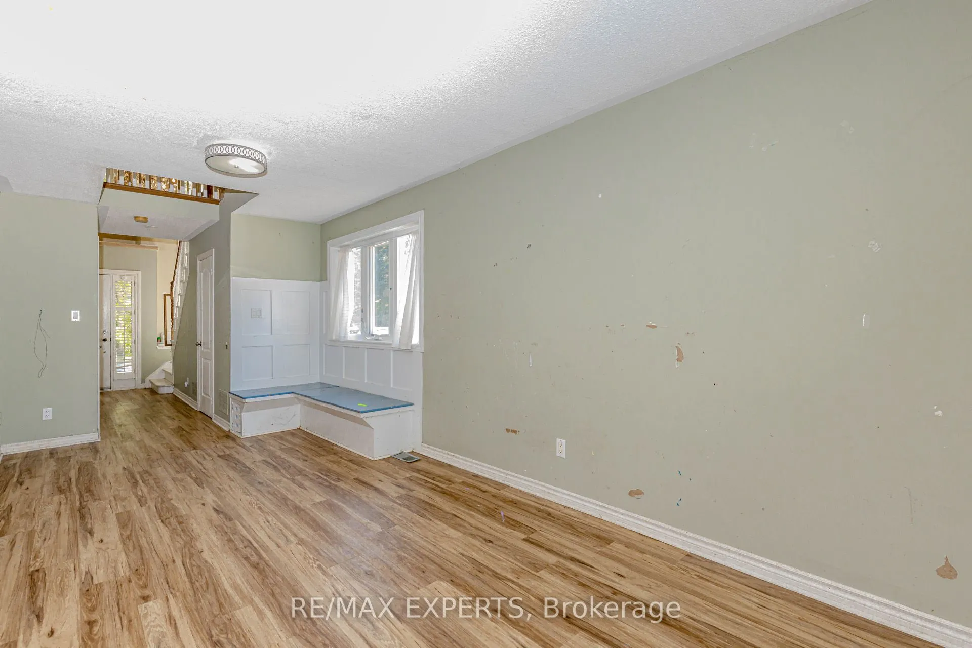 1084 Queen Street W, #17B