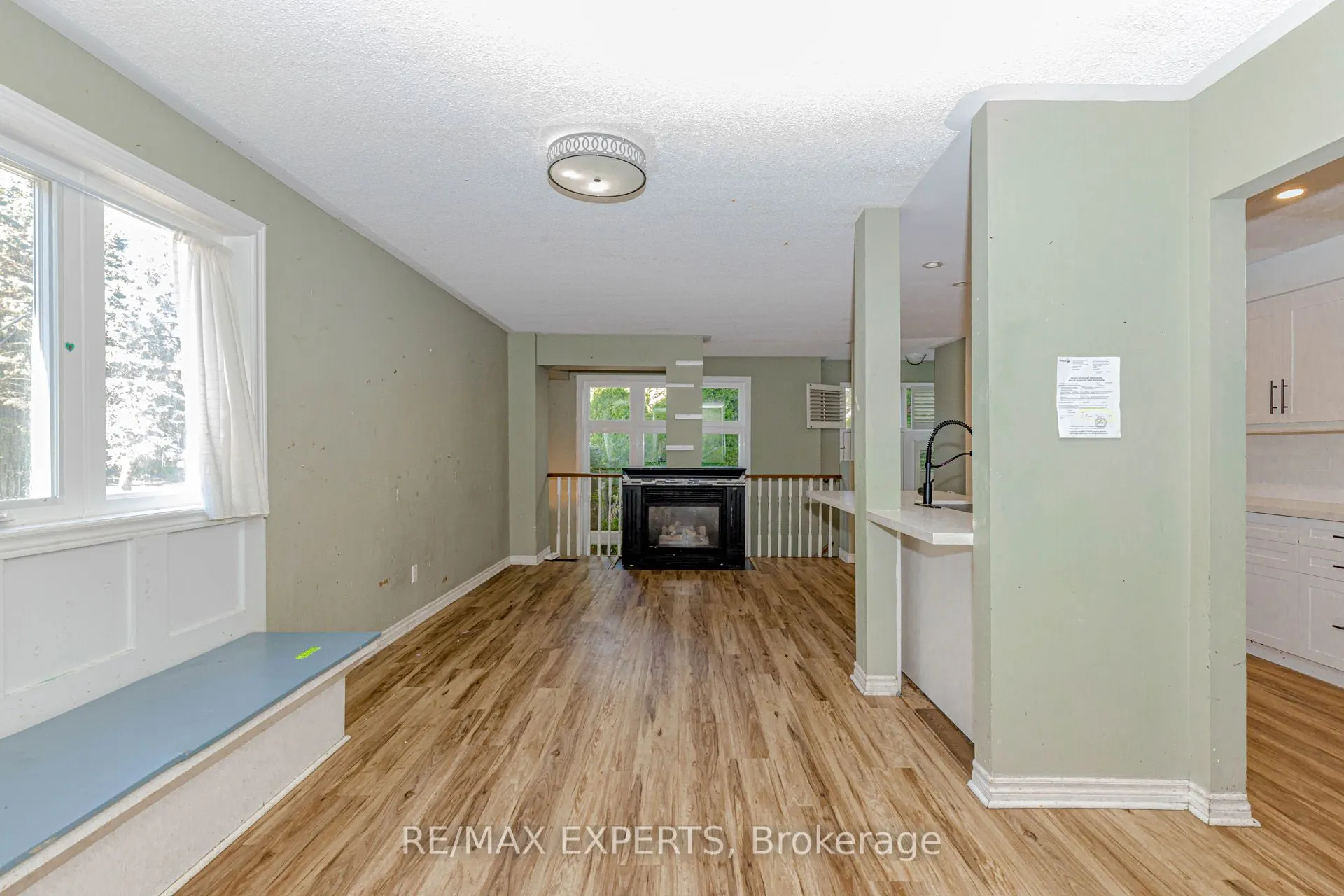 1084 Queen Street W, #17B