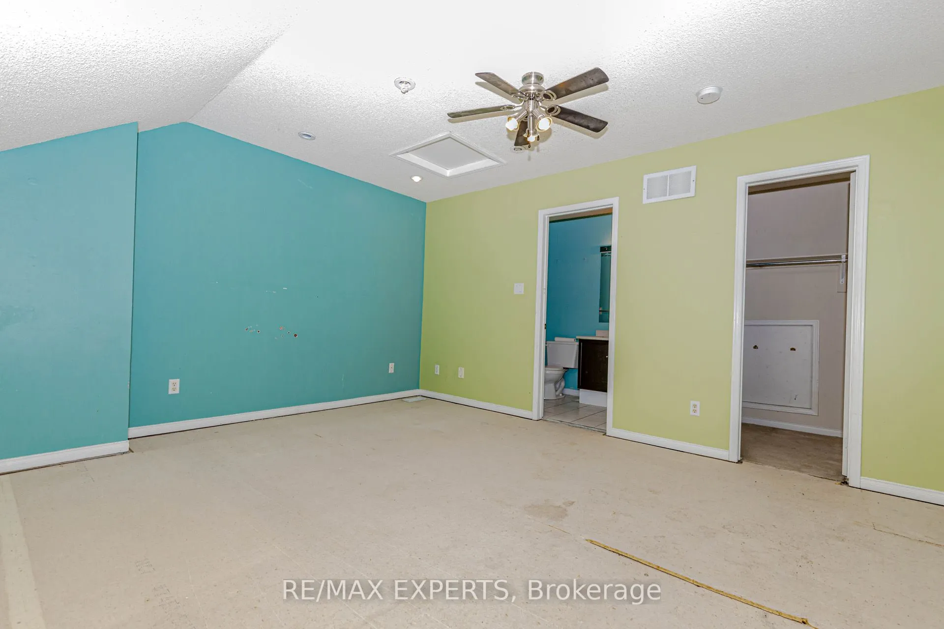 1084 Queen Street W, #17B