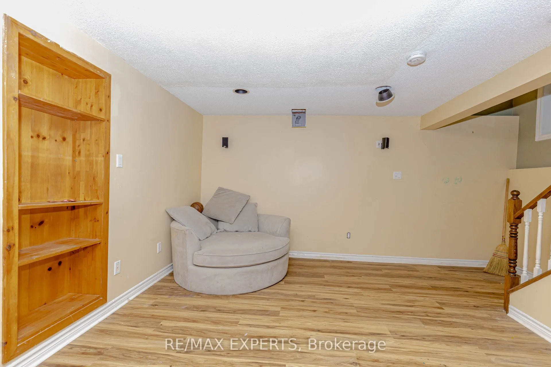 1084 Queen Street W, #17B