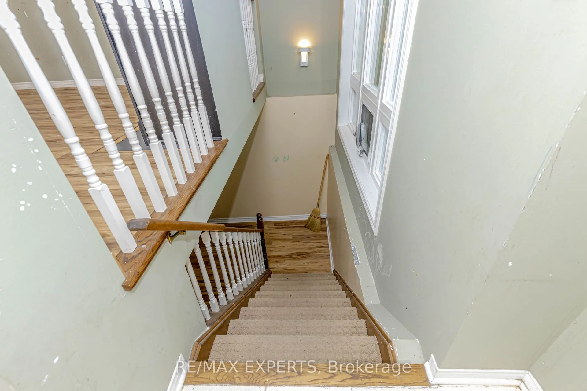 1084 Queen Street W, #17B