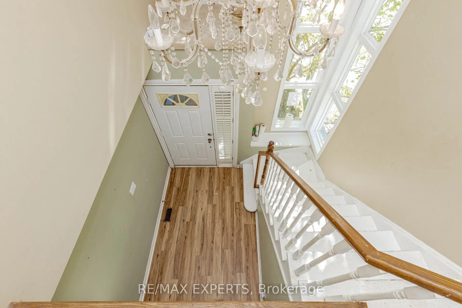1084 Queen Street W, #17B