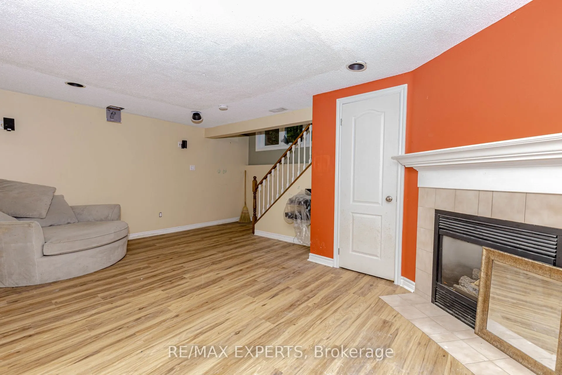 1084 Queen Street W, #17B