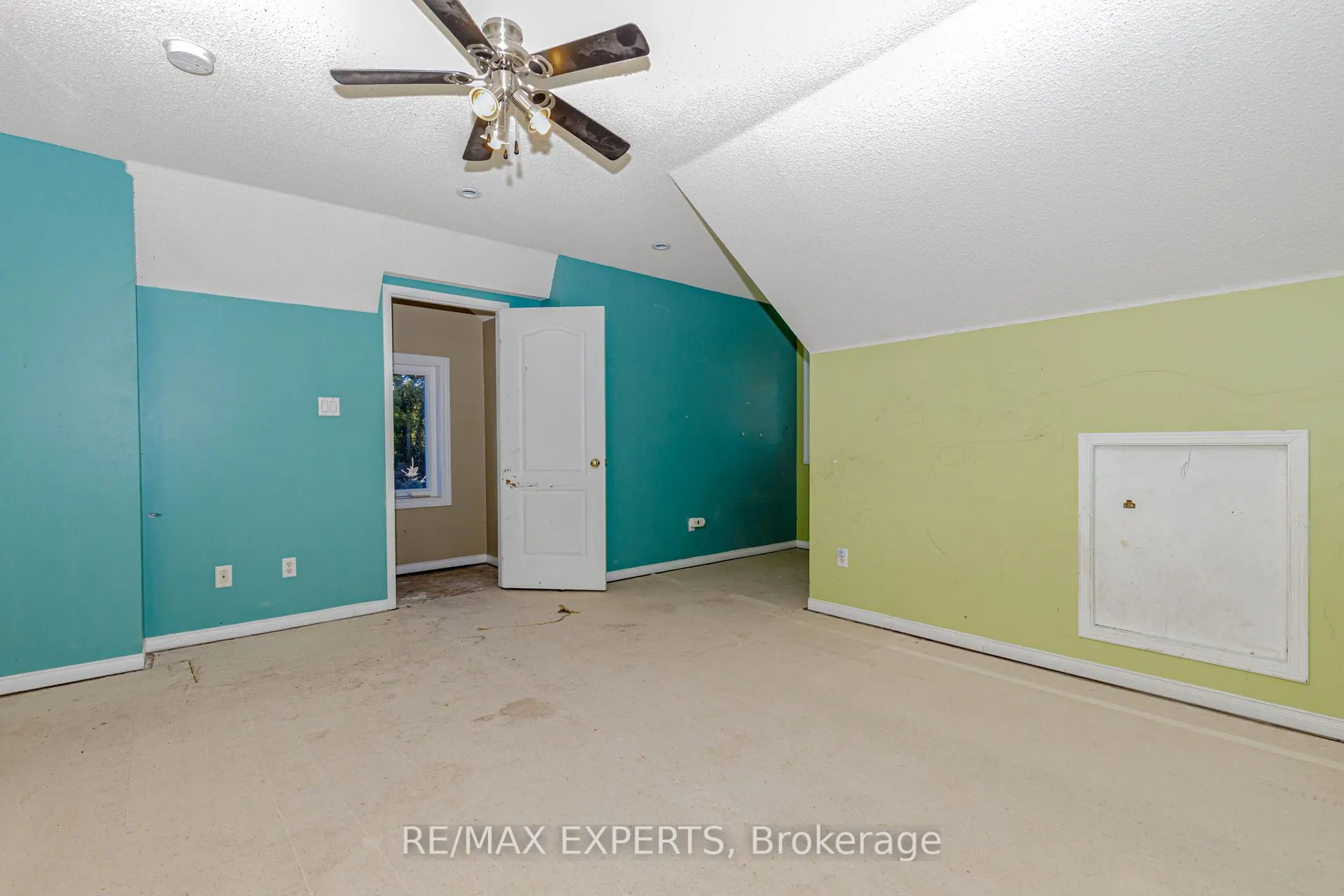 1084 Queen Street W, #17B
