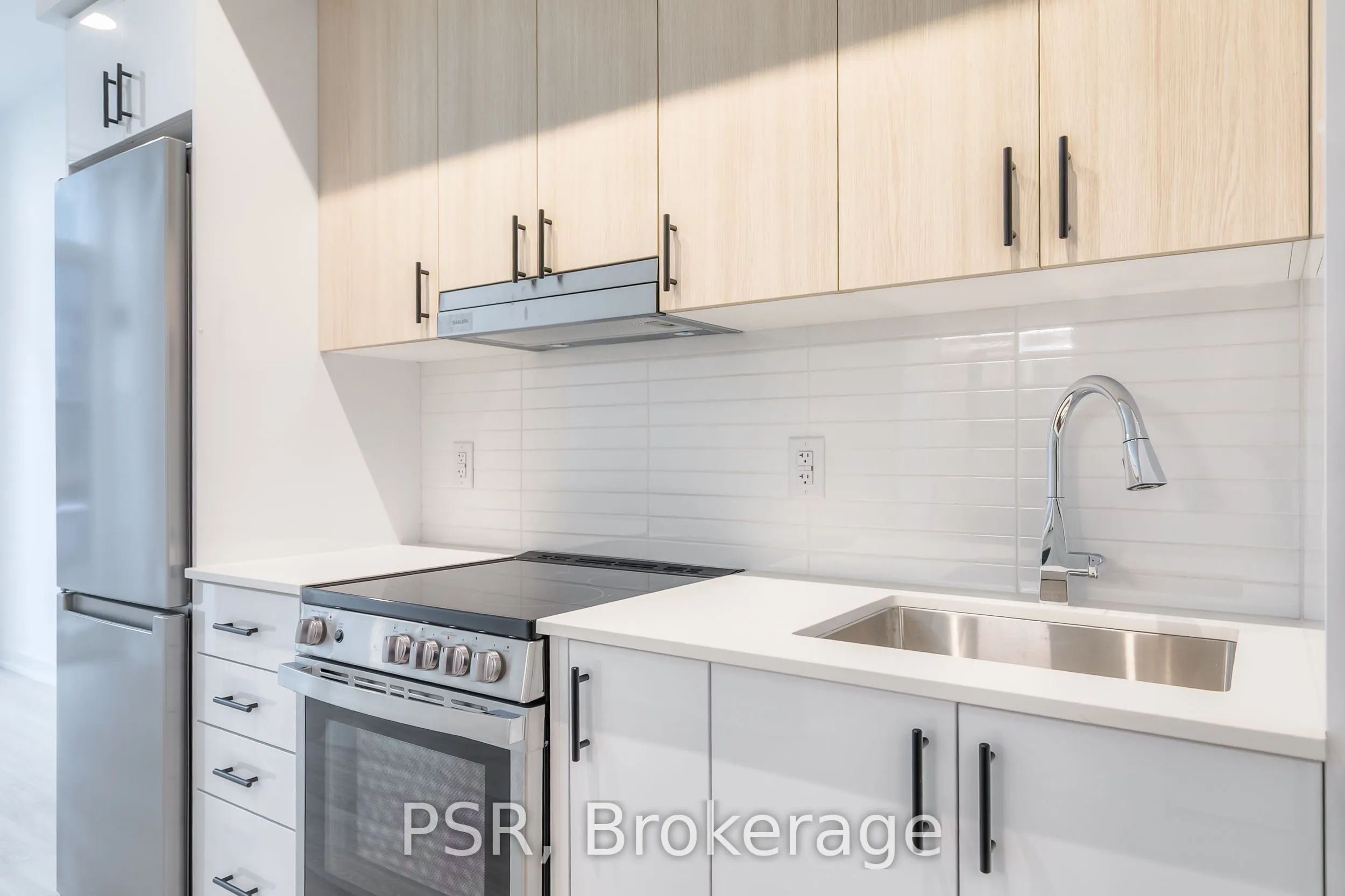 5101 Hurontario Street, #204