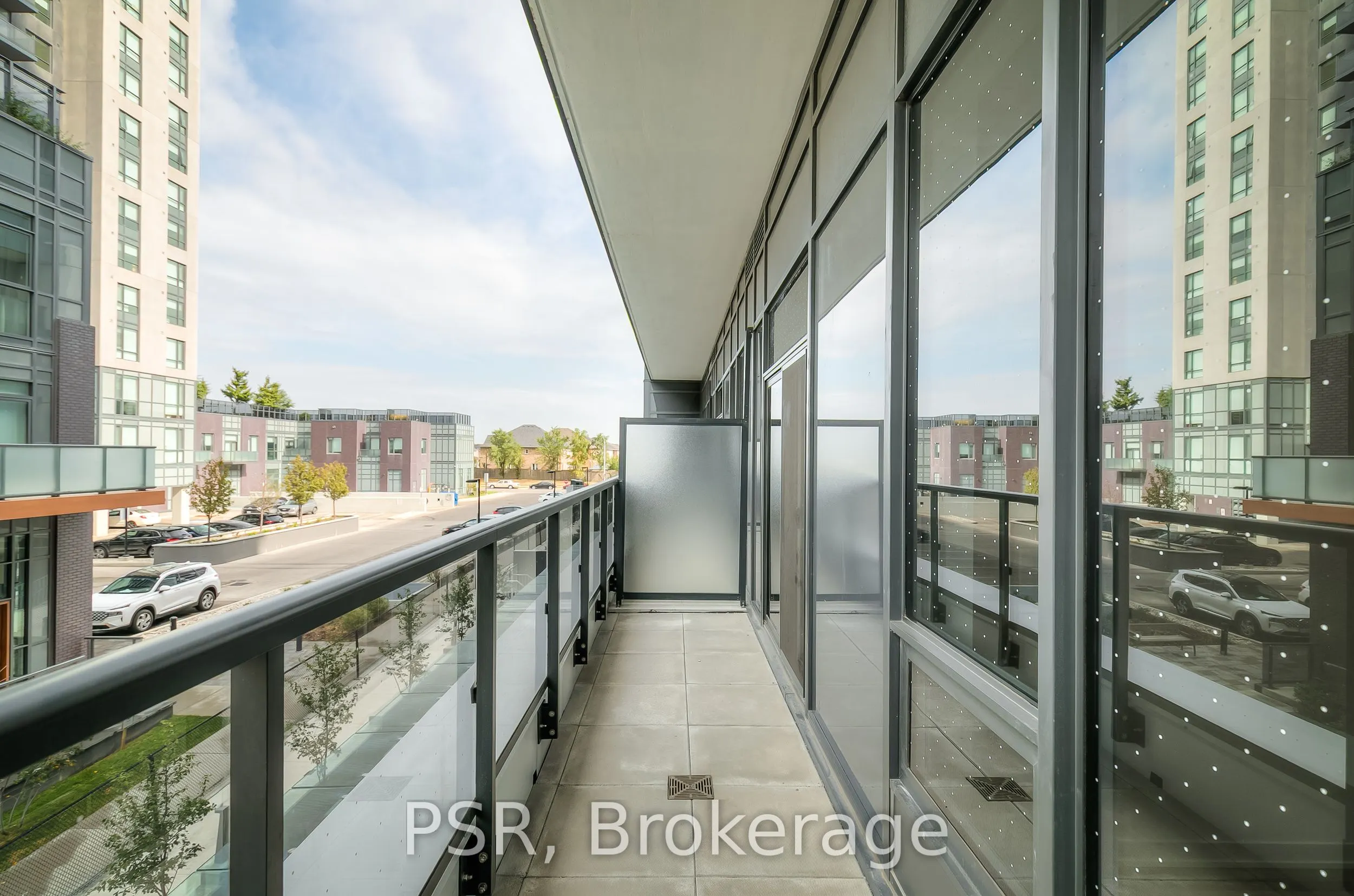 5101 Hurontario Street, #204