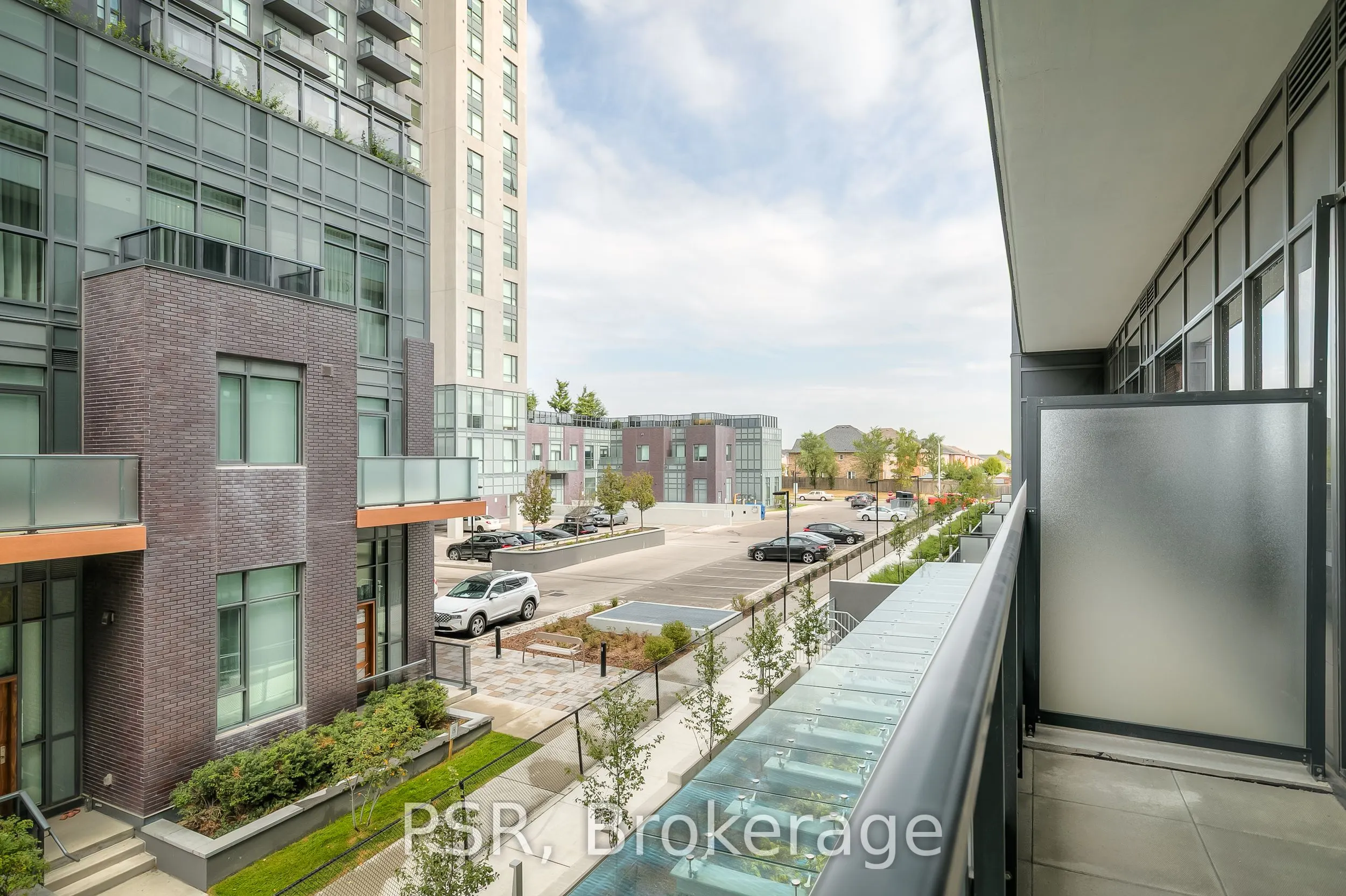 5101 Hurontario Street, #204