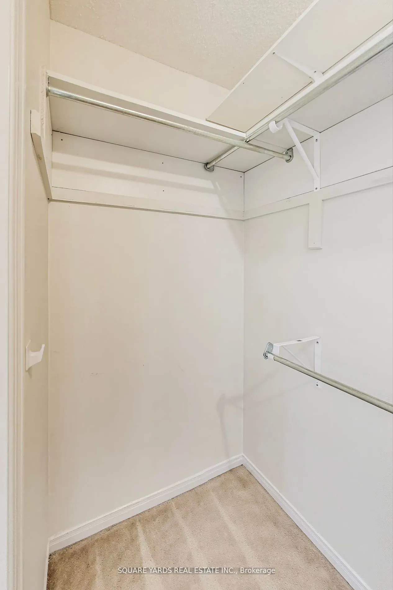59 Adirondack Crescent