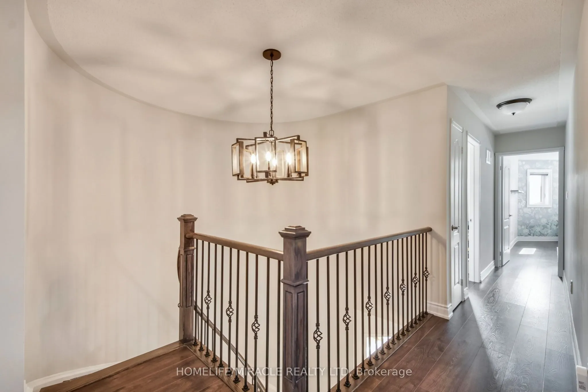 373 Turnberry Crescent