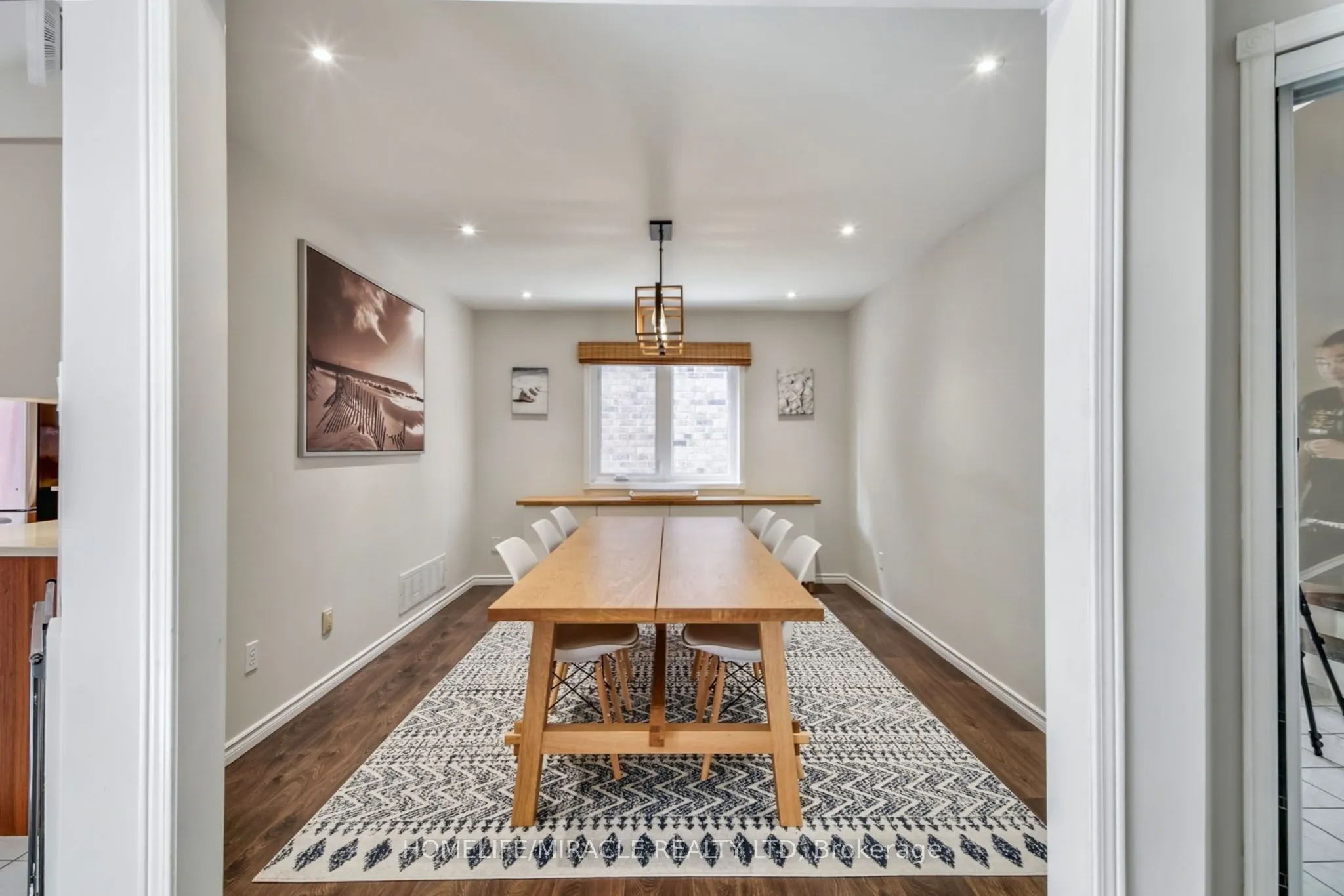 373 Turnberry Crescent