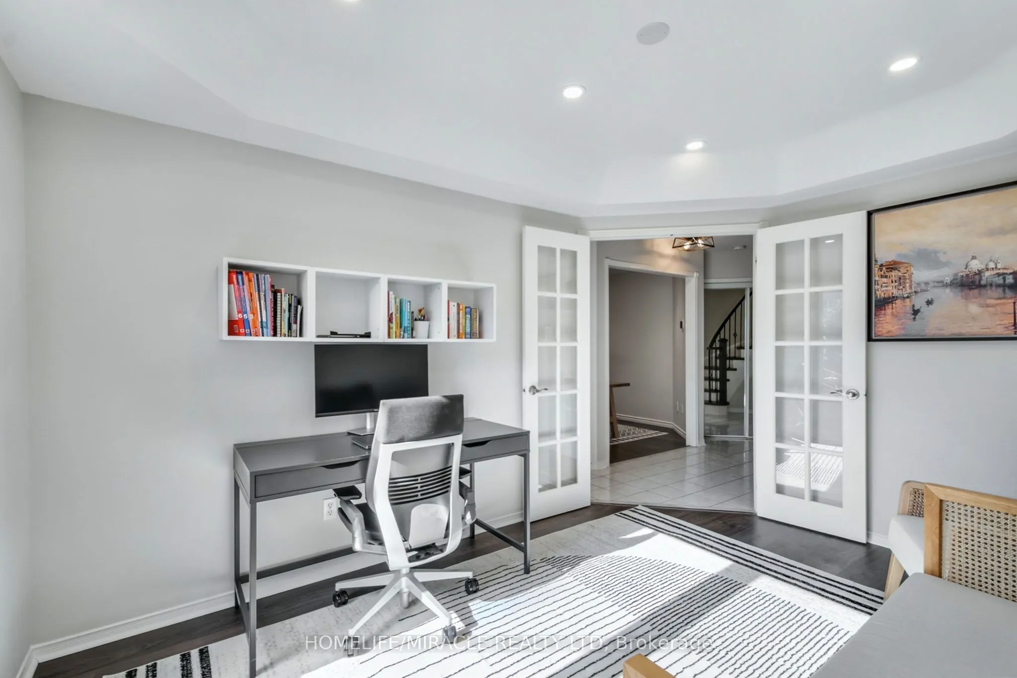 373 Turnberry Crescent