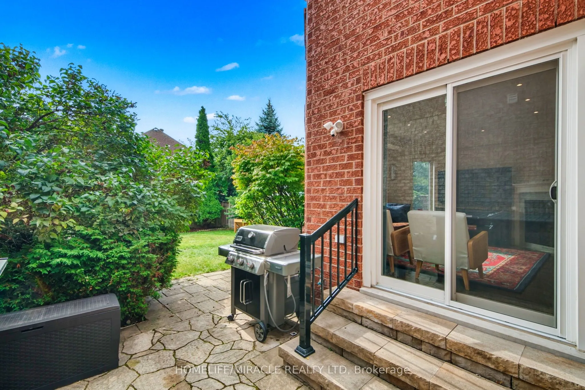 373 Turnberry Crescent