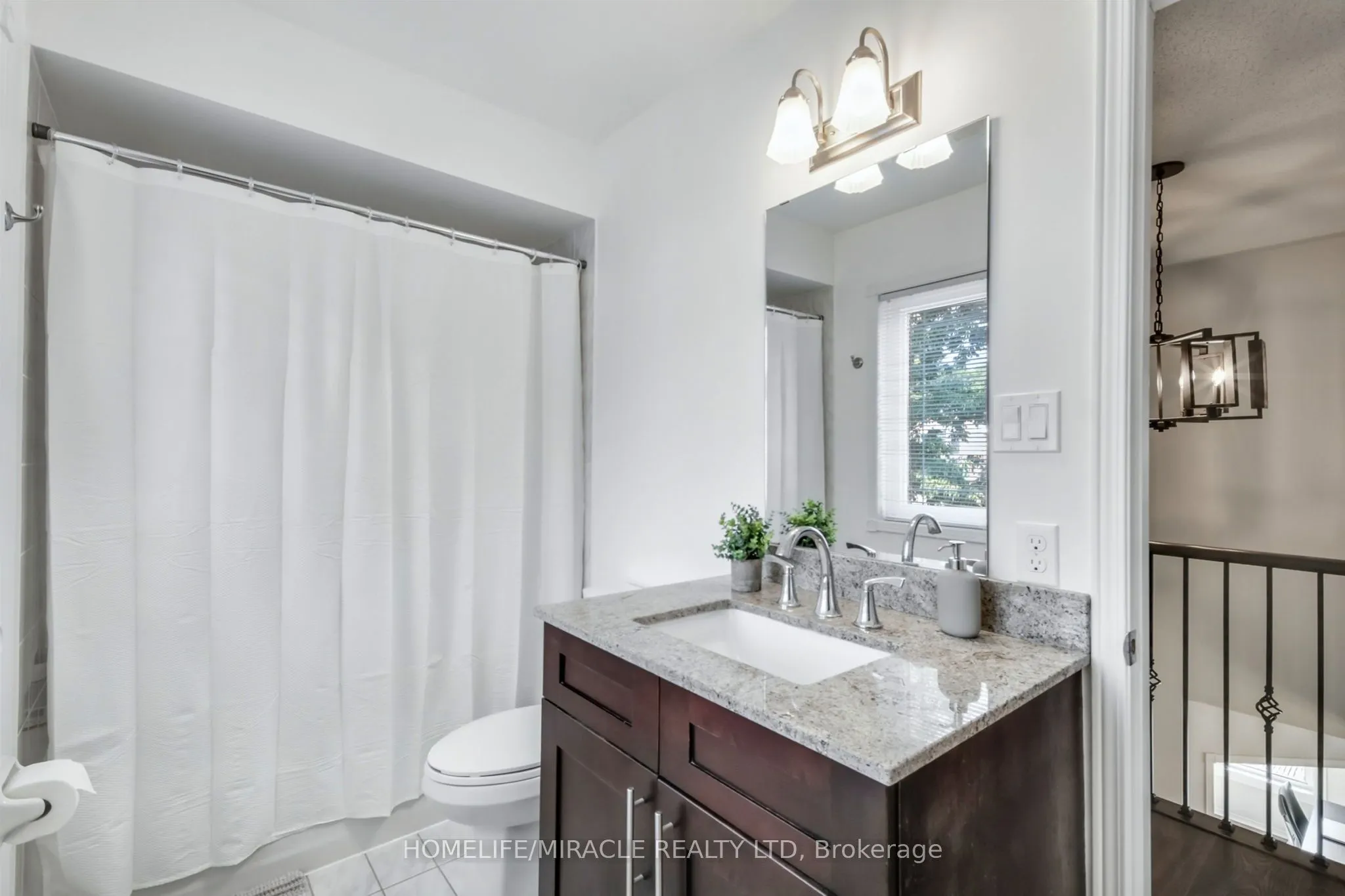 373 Turnberry Crescent